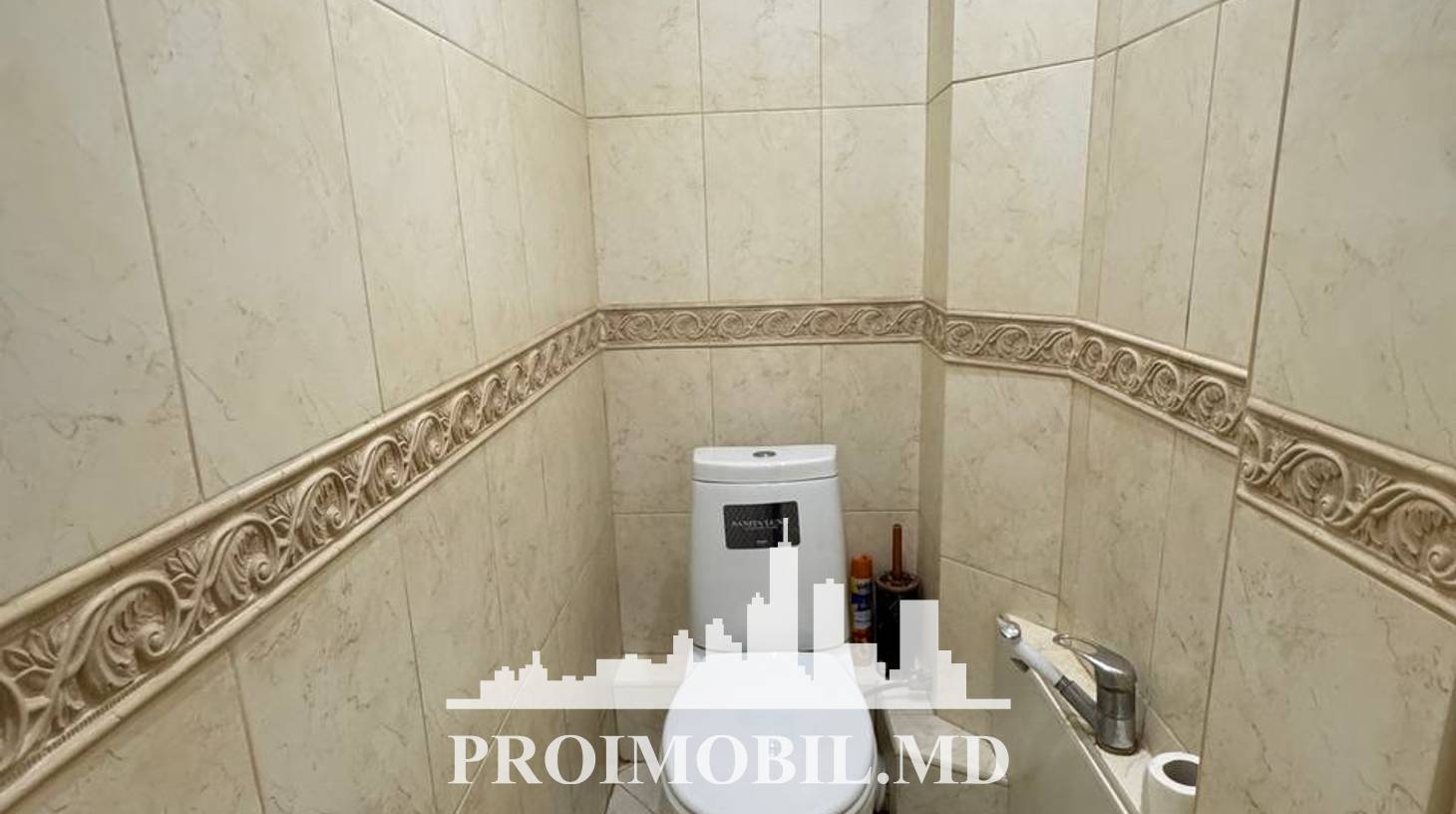 https://images.proimobil.md/MWoHU2y__hwaB86o2YIiv409ZxvNy4n33Z2K8J4a0C8/watermark:0.75:so:0:30:0.39/resize:fill:1460:816:1/gravity:ce/bG9jYWw6Ly8vZXN0YXRlL2xyLzZiZWEwZmYxLTA1MTUtNGM4Yi1iODNiLTE5NDA3ZjQyZmI3Ny5qcGVn
