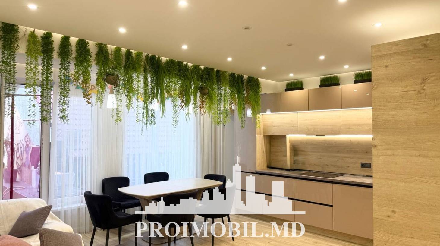 https://images.proimobil.md/MZ19xKgidaw4bhUZ-tWfkZ_YbE8lgCNLsJLPPXbwZX8/watermark:0.75:so:0:30:0.39/resize:fill:1460:816:1/gravity:ce/bG9jYWw6Ly8vZXN0YXRlL2xyLzRkZjg5MmQ4LTdhY2YtNDFjMC1iYjU0LTlmNWEyNmZmYzE5Mi5qcGVn
