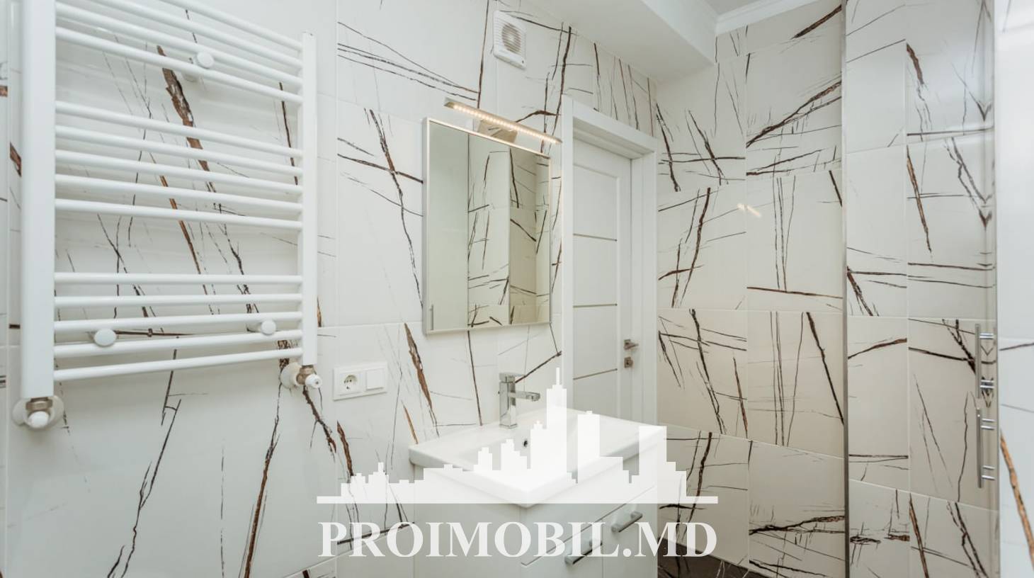 https://images.proimobil.md/MZAAhrfTXCC1luGK5VHjjeQmzYAoIhf7BCp5qVRZa3A/watermark:0.75:so:0:30:0.39/resize:fill:1460:816:1/gravity:ce/bG9jYWw6Ly8vZXN0YXRlL2xyLzRhOTk4ODU2LTY5N2YtNDkxNi05Njg2LTE2MzE5YWMxOTU2Ny5qcGVn
