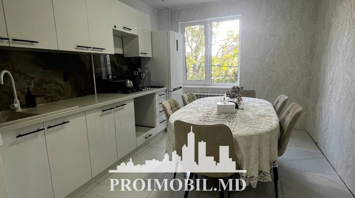https://images.proimobil.md/Mb09JpFzgmxT5OZVsEavXTu397ZVfuQyvuXRqFcdo-M/watermark:0.75:so:0:30:0.39/resize:fill:1460:816:1/gravity:ce/bG9jYWw6Ly8vZXN0YXRlL2xyLzgxMDAwMWZmLWJhNDAtNGIwNC1hZWE0LWY3ZjAyNTU4MzNiMi5qcGVn