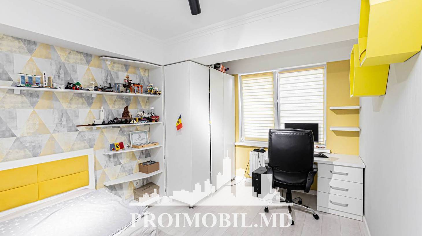 https://images.proimobil.md/Mb1J2MU3Ncw0Xh9yU3P_wkoVvZ8POErlAR3x05l-zNs/watermark:0.75:so:0:30:0.39/resize:fill:1460:816:1/gravity:ce/bG9jYWw6Ly8vZXN0YXRlL2xyL2VhZmQxOGQ5LTUzN2MtNDAyMC04YWY4LWRiNDZlNTEyNWQxNC5qcGVn