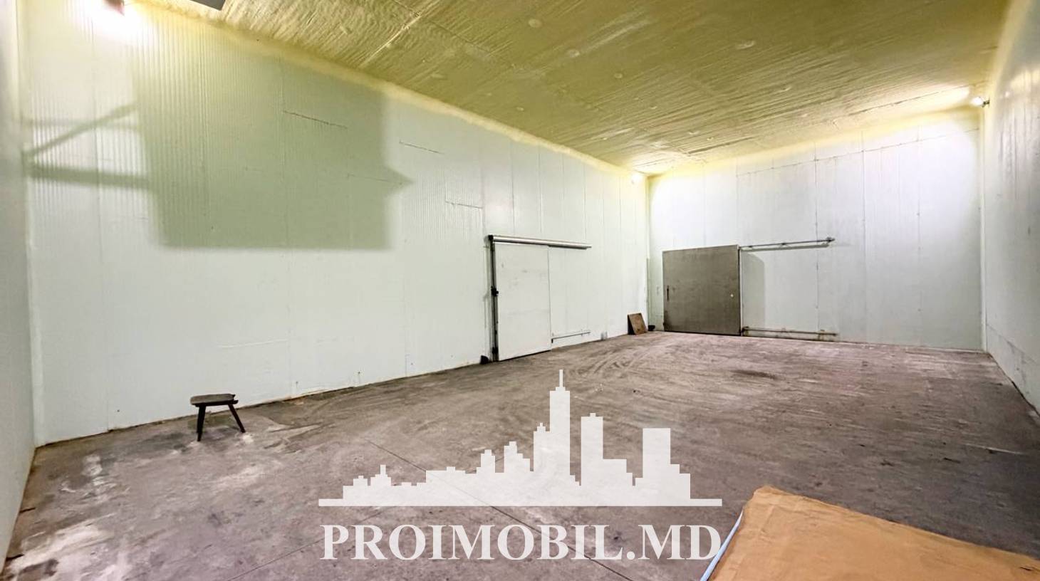 https://images.proimobil.md/Md5jPf6wWqlGOoffuFewc_dKuI1N5FAkaLcQLj0F-cA/watermark:0.75:so:0:30:0.39/resize:fill:1460:816:1/gravity:ce/bG9jYWw6Ly8vZXN0YXRlL2xyLzdkZGMyZGI0LTMyYWQtNGRiYi1hNTc2LTE4NWE5ZDhkY2I1NS5qcGVn