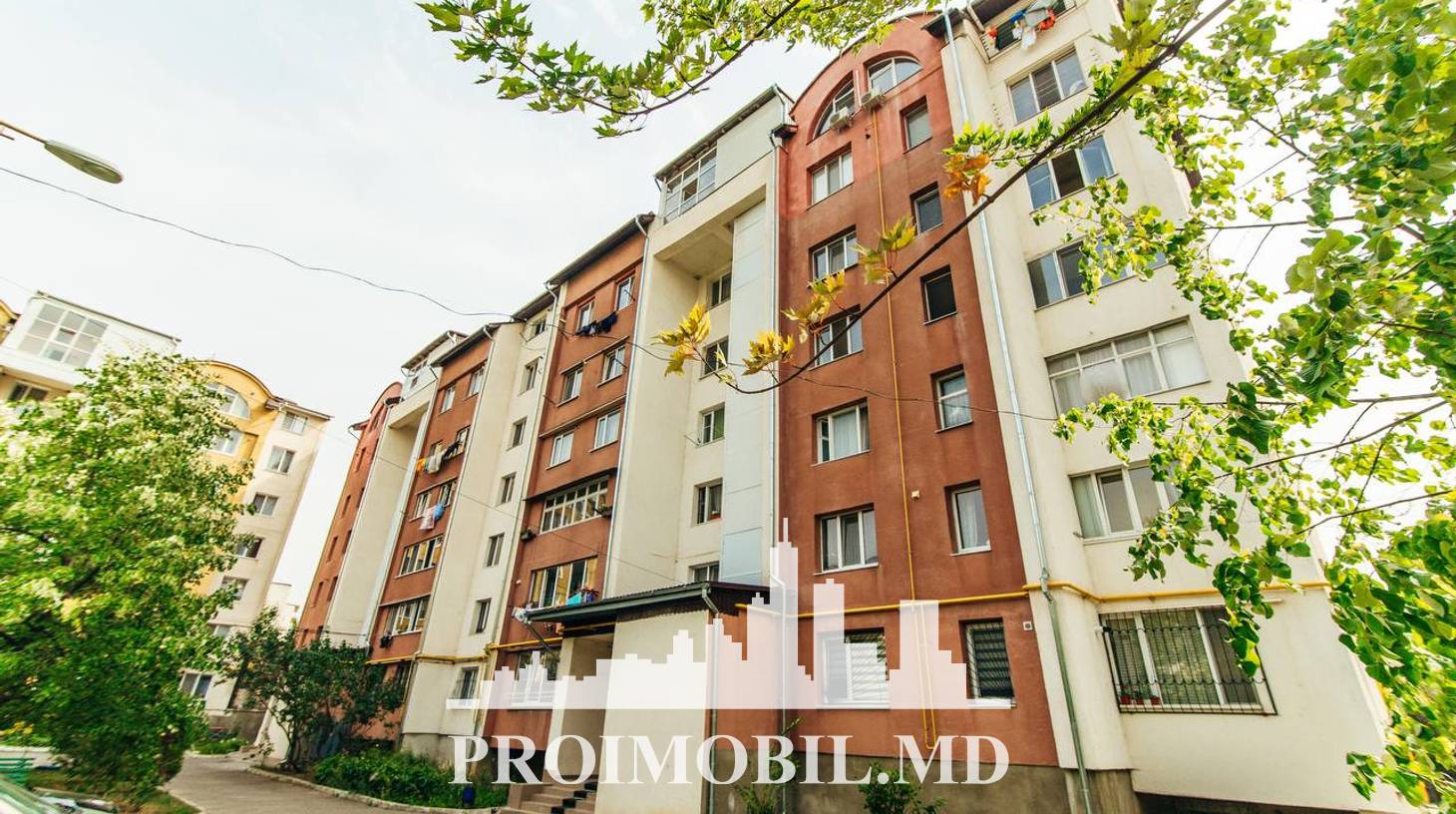 https://images.proimobil.md/Mi2G2QCU7-zDUPy087kLacyrOizmK9GbOw9jos-ctSY/watermark:0.75:so:0:30:0.39/resize:fill:1460:816:1/gravity:ce/bG9jYWw6Ly8vZXN0YXRlL2xyLzIzMGNjNjgzLTEyYzctNGE0NC04MTQ5LTNhMWZjZTQ4ZmI4Mi5qcGVn