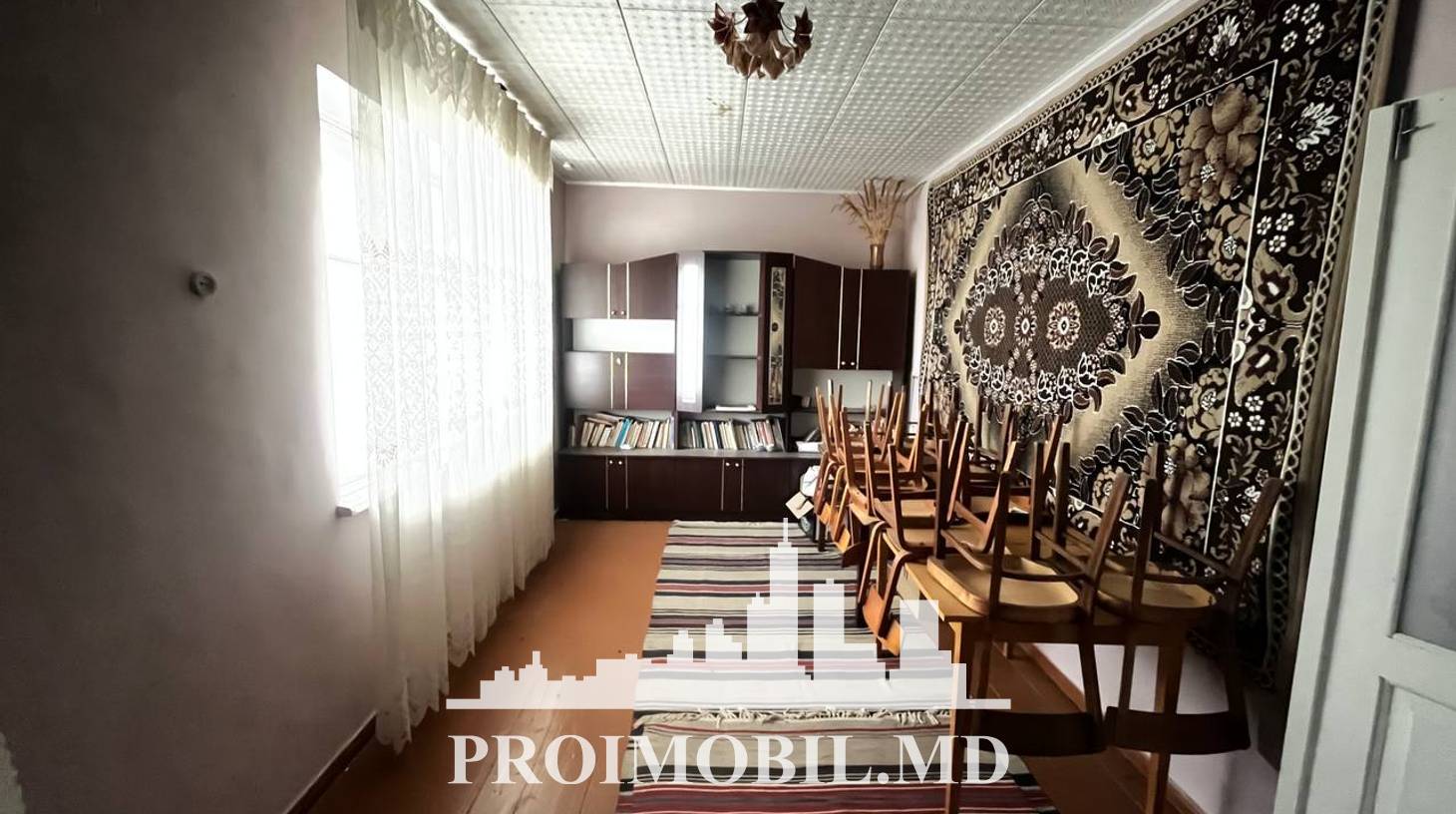 https://images.proimobil.md/MlPkP7XLRPYzjHkh0fbDvw6bU0o969zO5KVpFeve7A0/watermark:0.75:so:0:30:0.39/resize:fill:1460:816:1/gravity:ce/bG9jYWw6Ly8vZXN0YXRlL2xyLzU1YzE2YTk0LTNiOGQtNGRmMC1hMDM5LTIyODRiMjU5M2NjOS5qcGVn