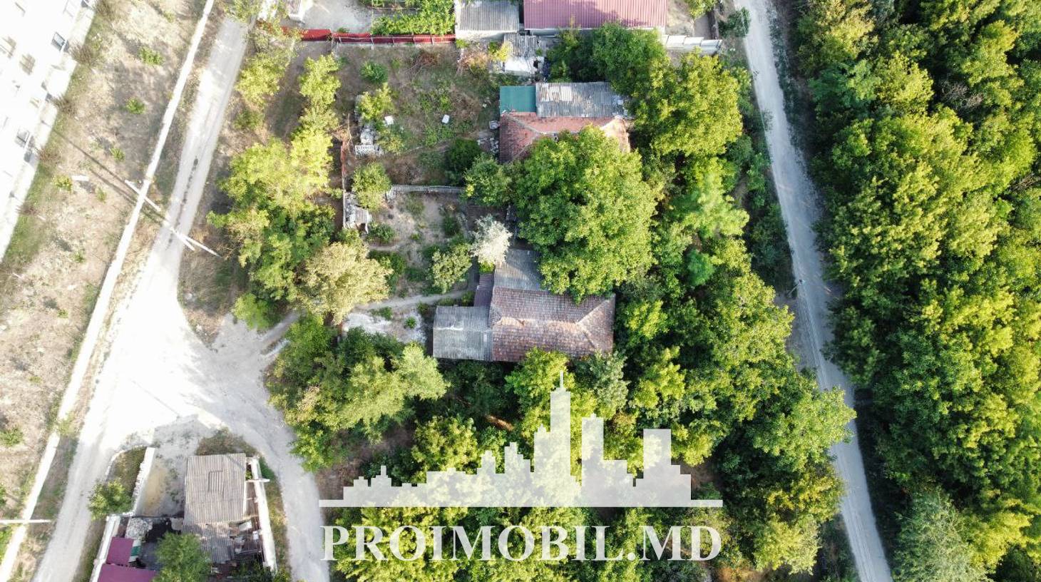 https://images.proimobil.md/MloIzXFOmj_5l3UCAjquV4ME3SpXW6kWhTuY4UEhWBs/watermark:0.75:so:0:30:0.39/resize:fill:1460:816:1/gravity:ce/bG9jYWw6Ly8vZXN0YXRlL2xyLzc4YjIzZDViLTUzNGEtNDBkNS1iNjFlLTI1YTVmNzQxMjYwMy5qcGVn