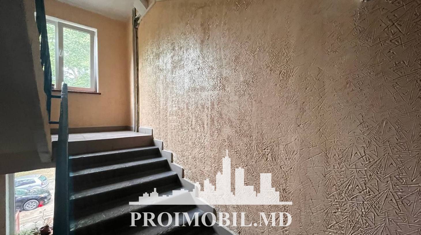 https://images.proimobil.md/Mosfrf6y9qQTZmMIg6z42l3mpflQMzoa1nZDNugIEsU/watermark:0.75:so:0:30:0.39/resize:fill:1460:816:1/gravity:ce/bG9jYWw6Ly8vZXN0YXRlL2xyL2RjNmNkMTk3LWRlOGQtNDcxOS1hODZlLTMyNjcxMWVmNzlkYS5qcGVn