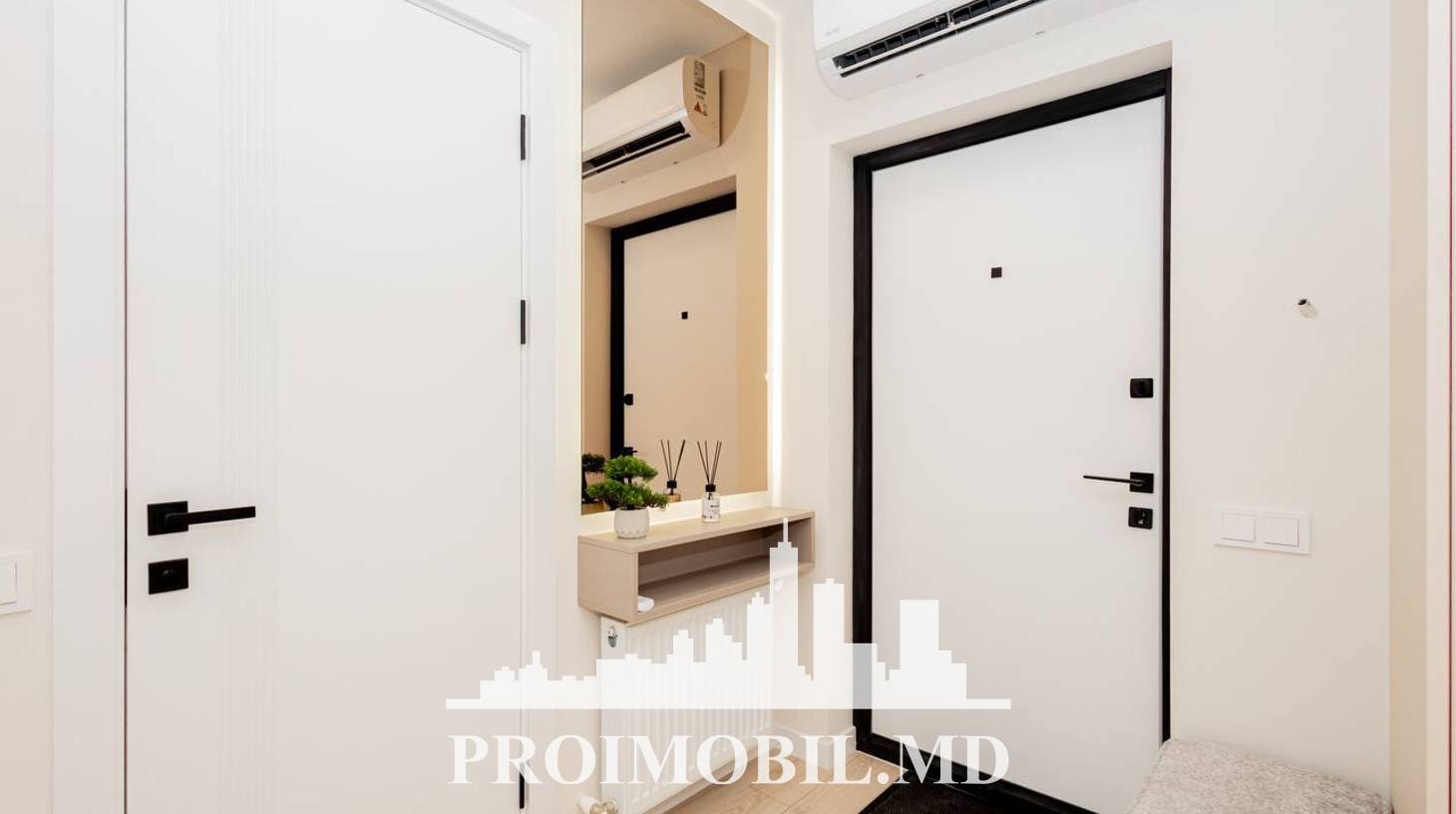 https://images.proimobil.md/MpiPSL3Ylu7NWoJ9l2N7b9_kKZQiOokDbQKJW4oz0qs/watermark:0.75:so:0:30:0.39/resize:fill:1460:816:1/gravity:ce/bG9jYWw6Ly8vZXN0YXRlL2xyLzhiYTQzNTQ0LTY4MzYtNDU2ZC1iMzk0LTAwNDUxZGE4NzZjMi5qcGVn