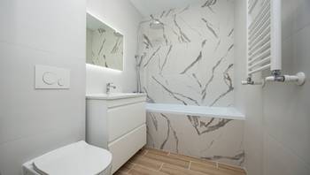 https://images.proimobil.md/Mpo_B7HvCtM1PYOYK7zlHSQx7HPSqTOJGNlUW9XL3JU/resize:fill:350:198:1/gravity:ce/bG9jYWw6Ly8vZXN0YXRlL2xyLzdhM2I5YmIxLWEzMmQtNDc2NS1iYzk3LWU3NmRiYzkyZTAxYS5qcGVn