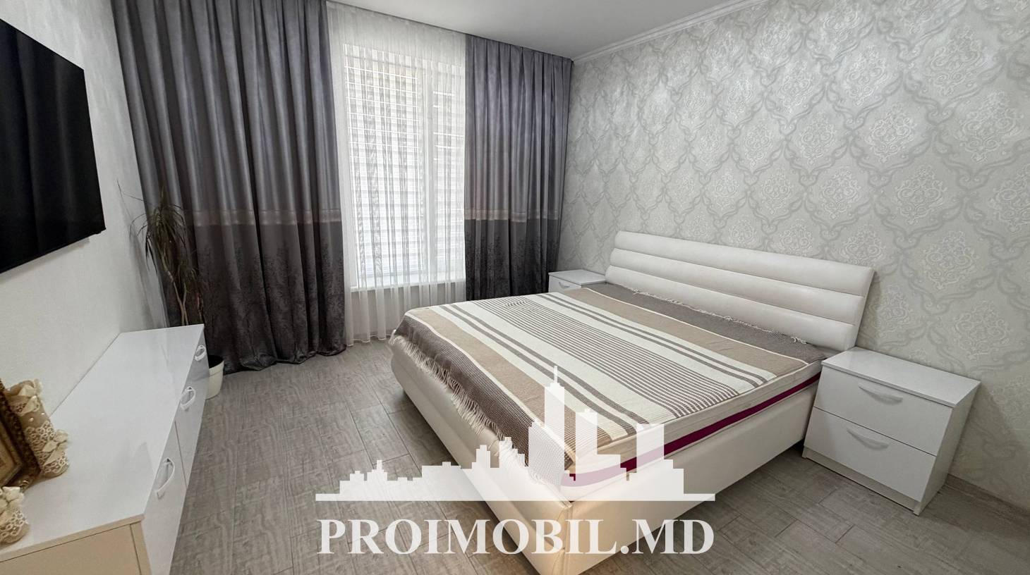 https://images.proimobil.md/Mq88hed0cAlmTHgJSBd6MD3AuqpER1dVHsy-pTPV54c/watermark:0.75:so:0:30:0.39/resize:fill:1460:816:1/gravity:ce/bG9jYWw6Ly8vZXN0YXRlL2xyLzMyNjVmY2IzLTVkZjktNGI2ZC1iOWUyLTUxNzQwNjYxYTBhOC5qcGVn