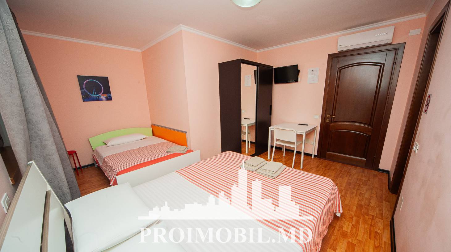 https://images.proimobil.md/MqsI-I68-vAz2R2HUuXSxTUrBlh4YYAh3ryx-i3jTq4/watermark:0.75:so:0:30:0.39/resize:fill:1460:816:1/gravity:ce/bG9jYWw6Ly8vZXN0YXRlL2xyL2QxZTU0N2FhLWY3Y2EtNDc1Yi04MjM5LTRmZjI2ZTZlZTVjNy5qcGVn