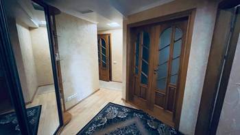 https://images.proimobil.md/Ms4EPlwkBGu2ecH7zJ0v9ok6AbF9uUXekDVIsDLKTNw/resize:fill:350:198:1/gravity:ce/bG9jYWw6Ly8vZXN0YXRlL2xyLzA2ZDg3ODZlLWQ2YmYtNDg1ZS1iZDRhLTVkNmYzYmM0OGY0ZC5qcGVn