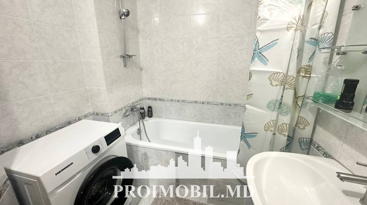 https://images.proimobil.md/MxkbDHZtyR1EDJ-XhHfsp3l4EptwIMu3R2iQgsJzKUQ/watermark:0.75:so:0:30:0.39/resize:fill:1460:816:1/gravity:ce/bG9jYWw6Ly8vZXN0YXRlL2xyLzg5NDQyOGJlLTk0MjEtNDMyOC05YTU4LTNkZGEwYjFiYmMzMy5qcGVn