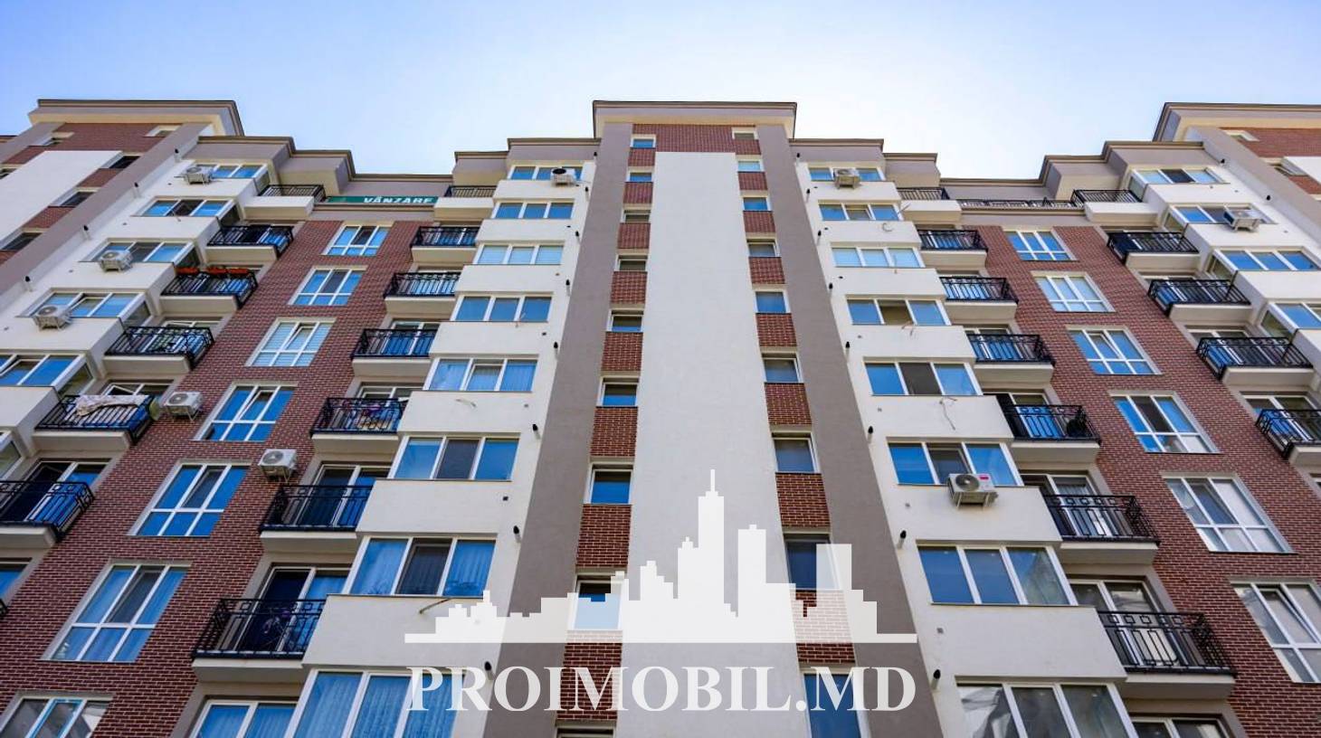 https://images.proimobil.md/My2vaEv7M-5cSE1gCZOhqOsE5S-DAaUT8U-b19OZA6U/watermark:0.75:so:0:30:0.39/resize:fill:1460:816:1/gravity:ce/bG9jYWw6Ly8vZXN0YXRlL2xyLzZmNGNmZjlhLWE2ZWYtNDc0MC1hZGIyLTMxNzBmOTQ2MzRiNC5qcGVn