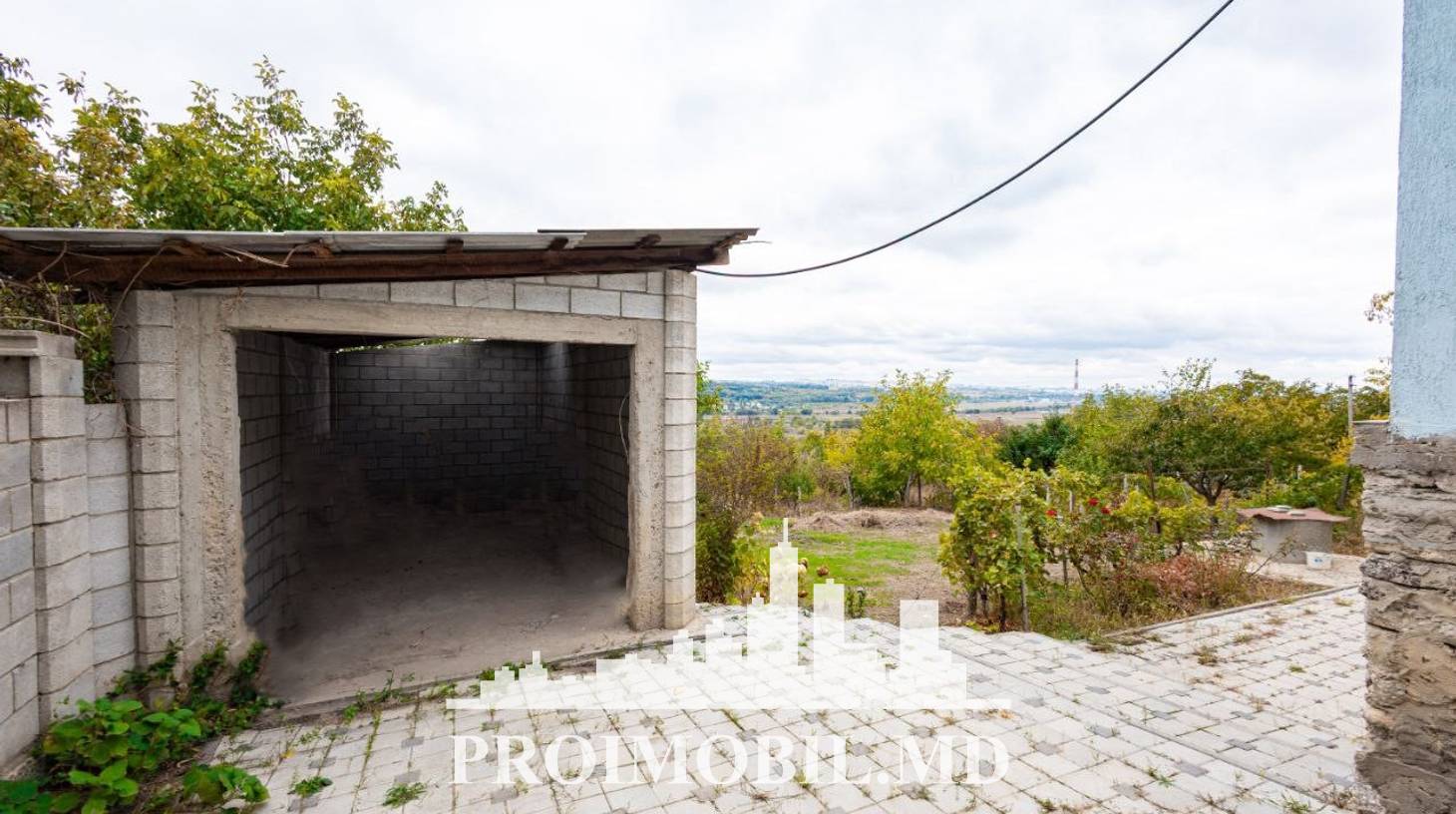 https://images.proimobil.md/MzGArq9vTbBx6L2kQcdnuEEYytScOADs7nPbOYpX_5w/watermark:0.75:so:0:30:0.39/resize:fill:1460:816:1/gravity:ce/bG9jYWw6Ly8vZXN0YXRlL2xyLzhmNzAwM2ZlLWI1MzItNDVhNS1iNmQxLTA0Yjc2ZjBiYWRjZi5qcGVn