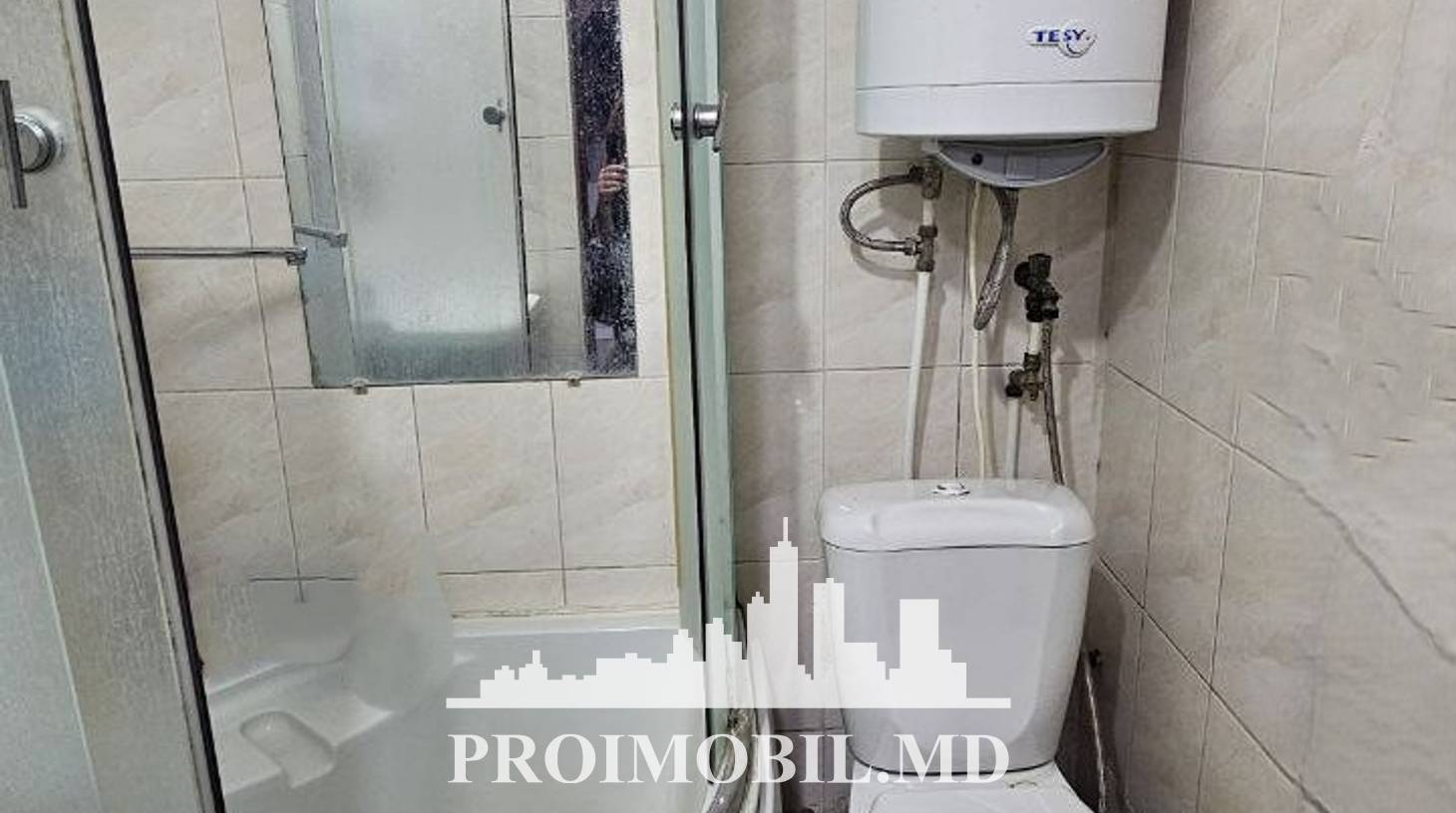 https://images.proimobil.md/N680cbAwXo0nLF0kZnE_xjxb0FlxA2QWQiMxV1KjDZc/watermark:0.75:so:0:30:0.39/resize:fill:1460:816:1/gravity:ce/bG9jYWw6Ly8vZXN0YXRlL2xyLzFjNmRhZTg4LWZhOWYtNDM0Zi04YzA5LTY2Zjk3ZGVhNmRiYi5qcGVn