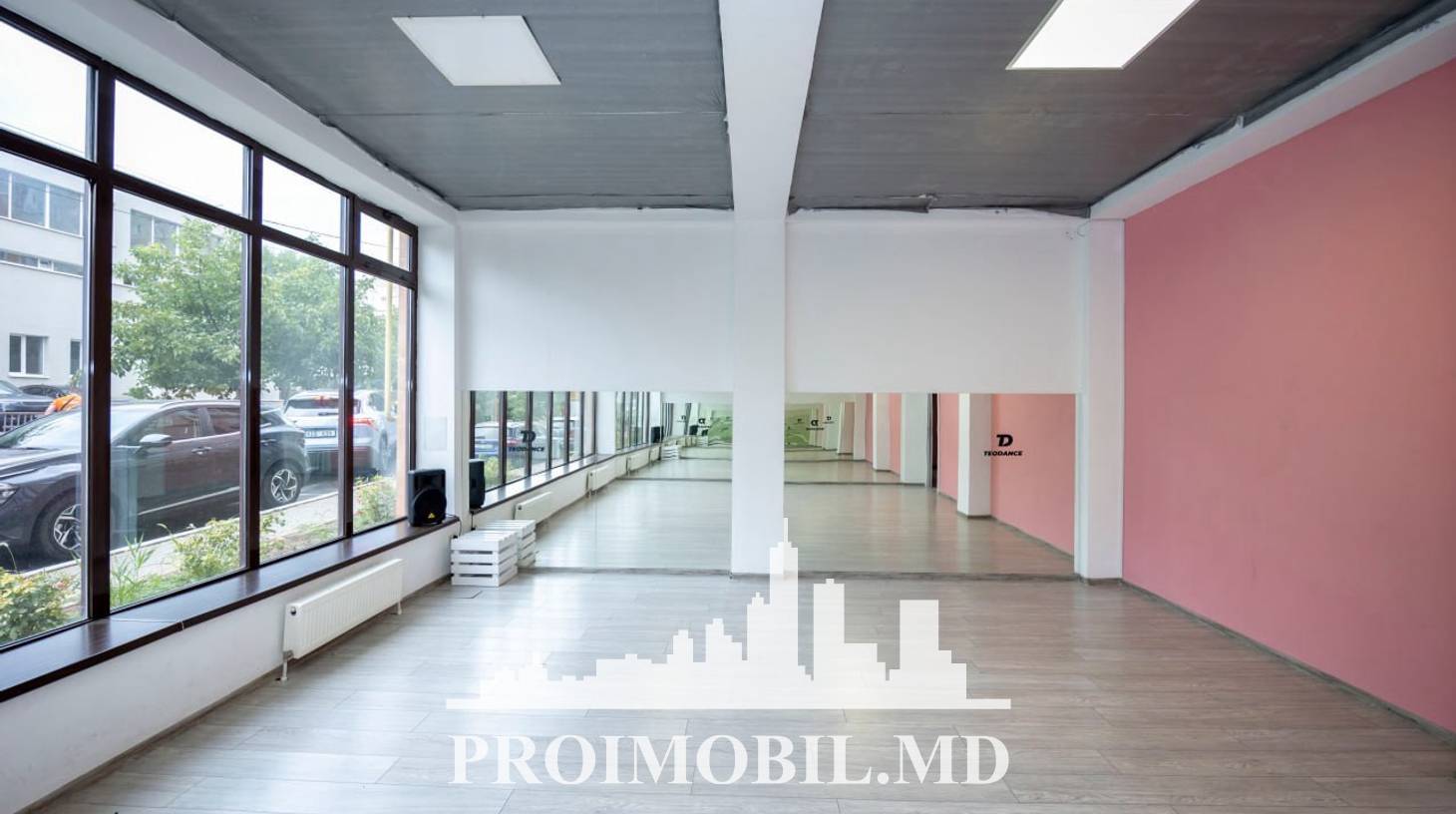 https://images.proimobil.md/NA3cqVZOwedepXf_wYWn8JFUl3_oWAHwZBTyMzMEfkY/watermark:0.75:so:0:30:0.39/resize:fill:1460:816:1/gravity:ce/bG9jYWw6Ly8vZXN0YXRlL2xyL2M2MTkxZDhkLWRmMTAtNGQ4Ny1iZDliLWQzMzAyNWYwYmY2MS5qcGVn