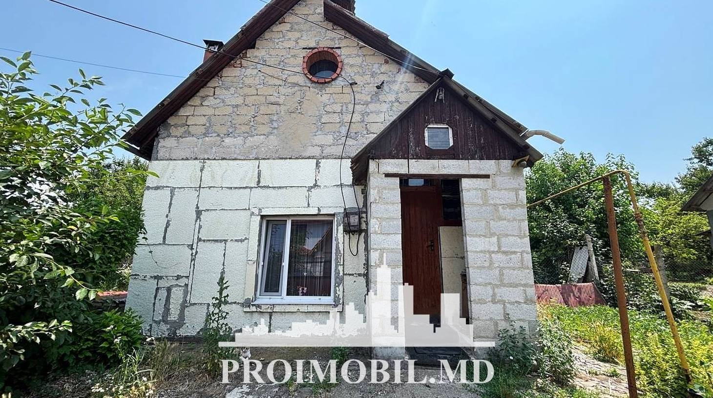 https://images.proimobil.md/NEy-ElJruX-Uw17WOUKIPmS5F-Z5iSunXZstfYmFKMc/watermark:0.75:so:0:30:0.39/resize:fill:1460:816:1/gravity:ce/bG9jYWw6Ly8vZXN0YXRlL2xyLzE4M2E3NjU1LWVlNjItNGM3My04MDFiLWY1NDU0YjJkNTM0Yy5qcGVn