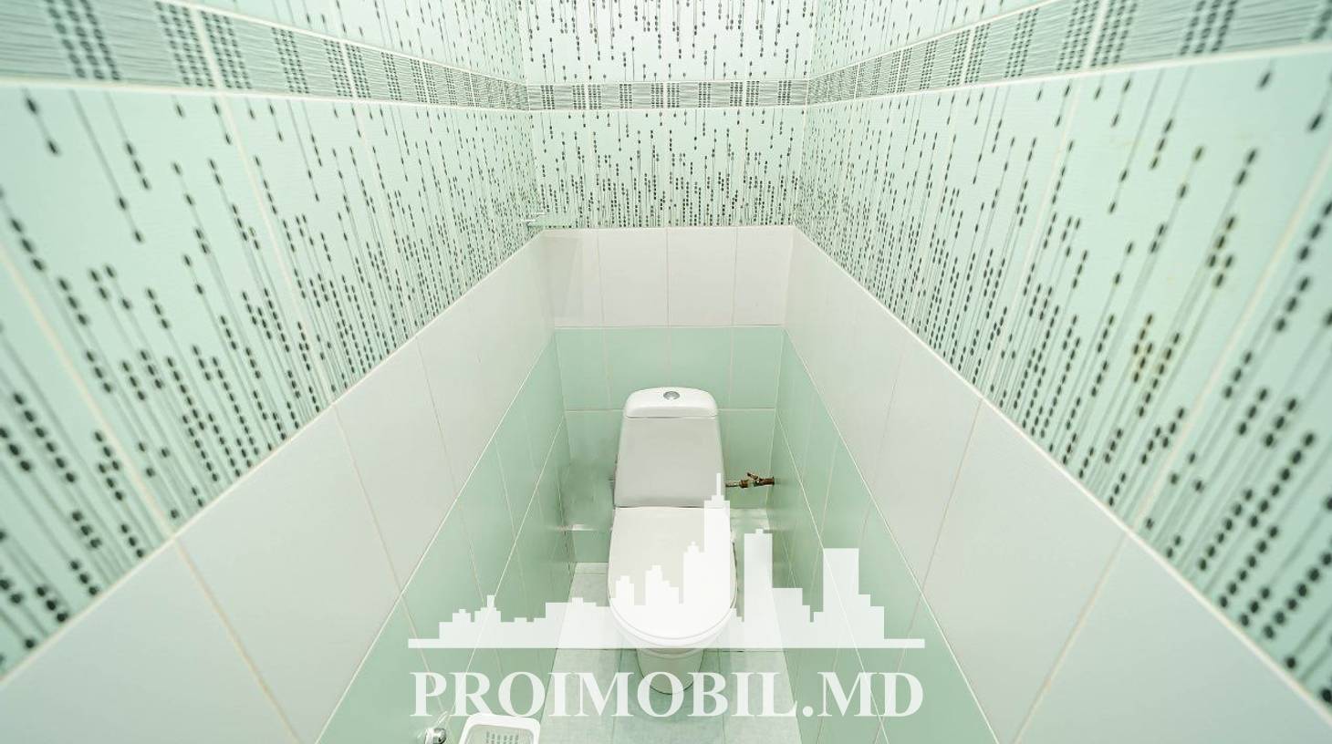 https://images.proimobil.md/NHl63nASUQbd9Zw5RXS4YIVVg6XmK0WwE6FI5j88o6Q/watermark:0.75:so:0:30:0.39/resize:fill:1460:816:1/gravity:ce/bG9jYWw6Ly8vZXN0YXRlL2xyLzA4ZTU2ZjhhLTQ0MzMtNDRiYi04YzI5LWM1MTQ5ZWU3ODNhNi5qcGVn