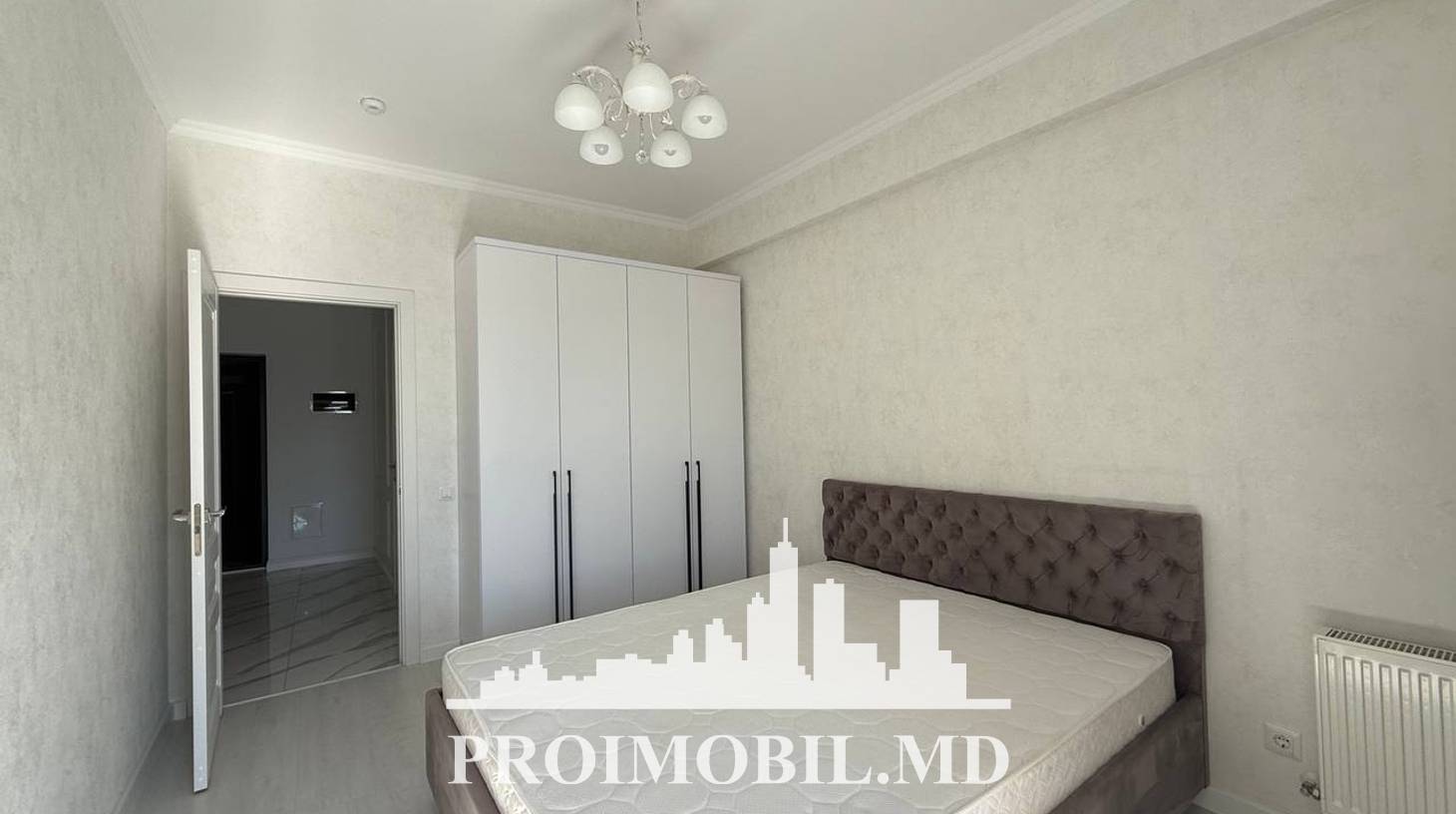 https://images.proimobil.md/NKI7eQyysOKpxMR_4zLmCg5bTNNz3KtAplGZtpDWn-k/watermark:0.75:so:0:30:0.39/resize:fill:1460:816:1/gravity:ce/bG9jYWw6Ly8vZXN0YXRlL2xyL2UwY2M2MDE5LTY1NzEtNGQ4YS04MWI4LTc1NmE5YjgxMDc2Yy5qcGVn