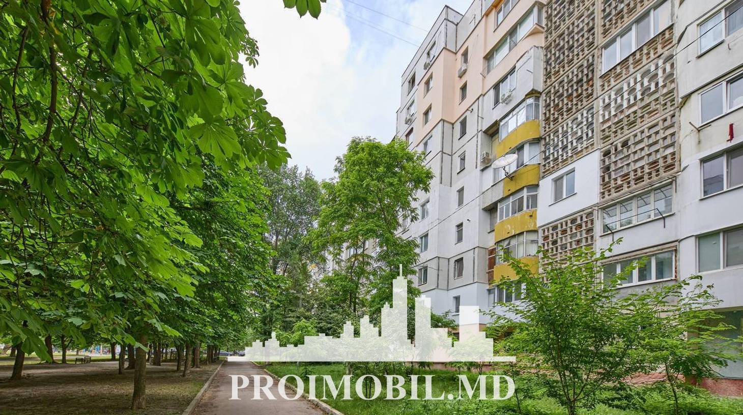 https://images.proimobil.md/NKMPTLc_el5ljoTLiozVAMwoNN1RNU0DiZA0Uzhn7cI/watermark:0.75:so:0:30:0.39/resize:fill:1460:816:1/gravity:ce/bG9jYWw6Ly8vZXN0YXRlL2xyL2I1YmE5MzI2LTRkYWEtNGVhNi05ZTJiLTI0NTE4OTU2NmE5OC5qcGVn