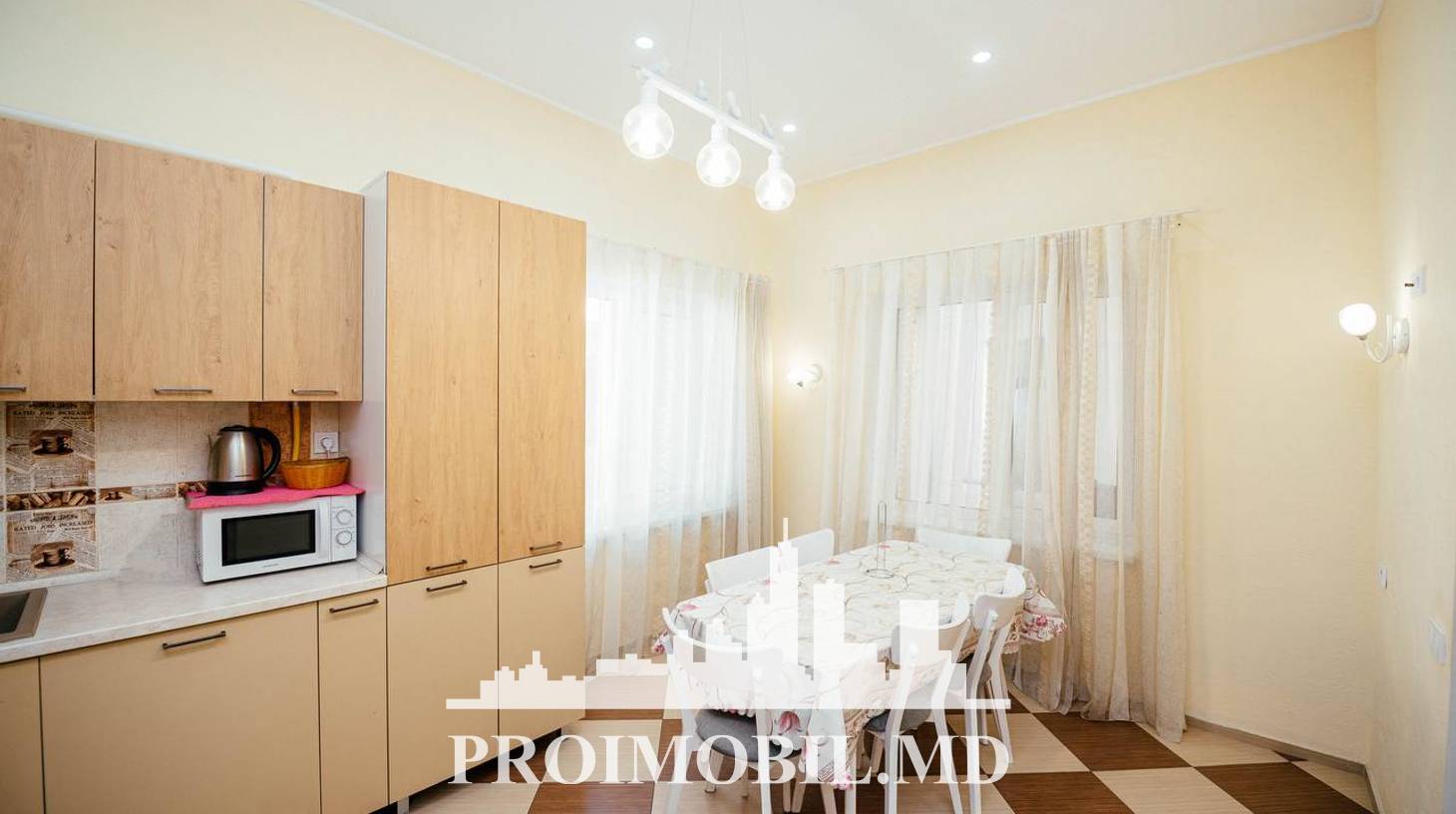 https://images.proimobil.md/NKVEKjmcvxzqzr7V2cGRc5Fw2lhtIYYxD5g7QDJEiPU/watermark:0.75:so:0:30:0.39/resize:fill:1460:816:1/gravity:ce/bG9jYWw6Ly8vZXN0YXRlL2xyLzFiZjNhYzVkLTgxZDgtNGRlYi04OTdmLWYyYTU0ZjY1MGM3Zi5qcGVn