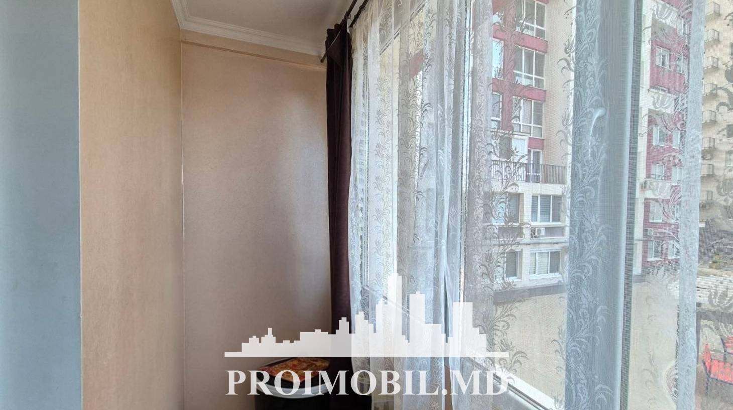 https://images.proimobil.md/NLkNZut71PeJQkapMQWM57RskBjakcFZIyL0IVgxMWI/watermark:0.75:so:0:30:0.39/resize:fill:1460:816:1/gravity:ce/bG9jYWw6Ly8vZXN0YXRlL2xyLzQxYThjZDJmLTUzYmUtNGZkNy04NjI2LWMyZmU3OTI0NGQ5Yi5qcGVn