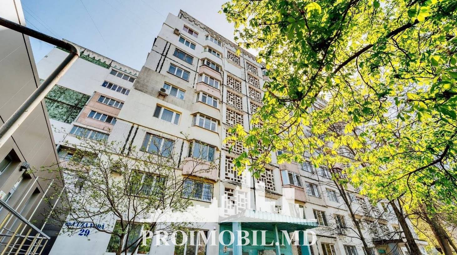 https://images.proimobil.md/NNH54jlueatQ0JEOlnTegvlD8kTTtrVJA9XJdqAm_3o/watermark:0.75:so:0:30:0.39/resize:fill:1460:816:1/gravity:ce/bG9jYWw6Ly8vZXN0YXRlL2xyLzAyNzlkMDk3LTNjOWMtNDJkMy1hODc0LWI3ZGM0N2EwYmMxZi5qcGVn