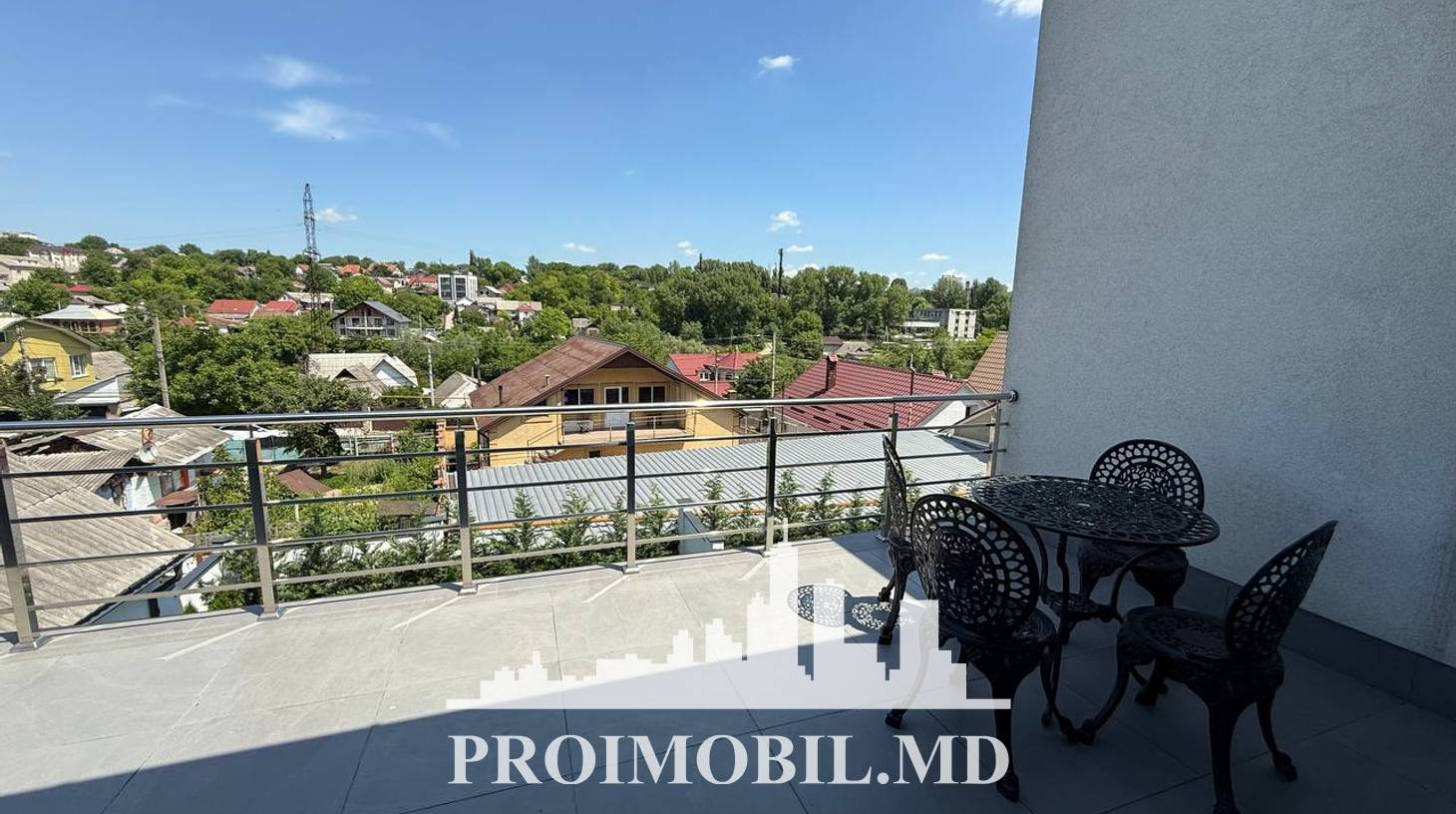 https://images.proimobil.md/NOihukW_cZ0zfIZGFK34rmWT_ZRloHnoPiFDW2sNhRQ/watermark:0.75:so:0:30:0.39/resize:fill:1460:816:1/gravity:ce/bG9jYWw6Ly8vZXN0YXRlL2xyL2Q4YjA2NGNiLTFiZjgtNDlkMi1hN2Y0LTkxYWJlYWRkMGMwYi5qcGVn