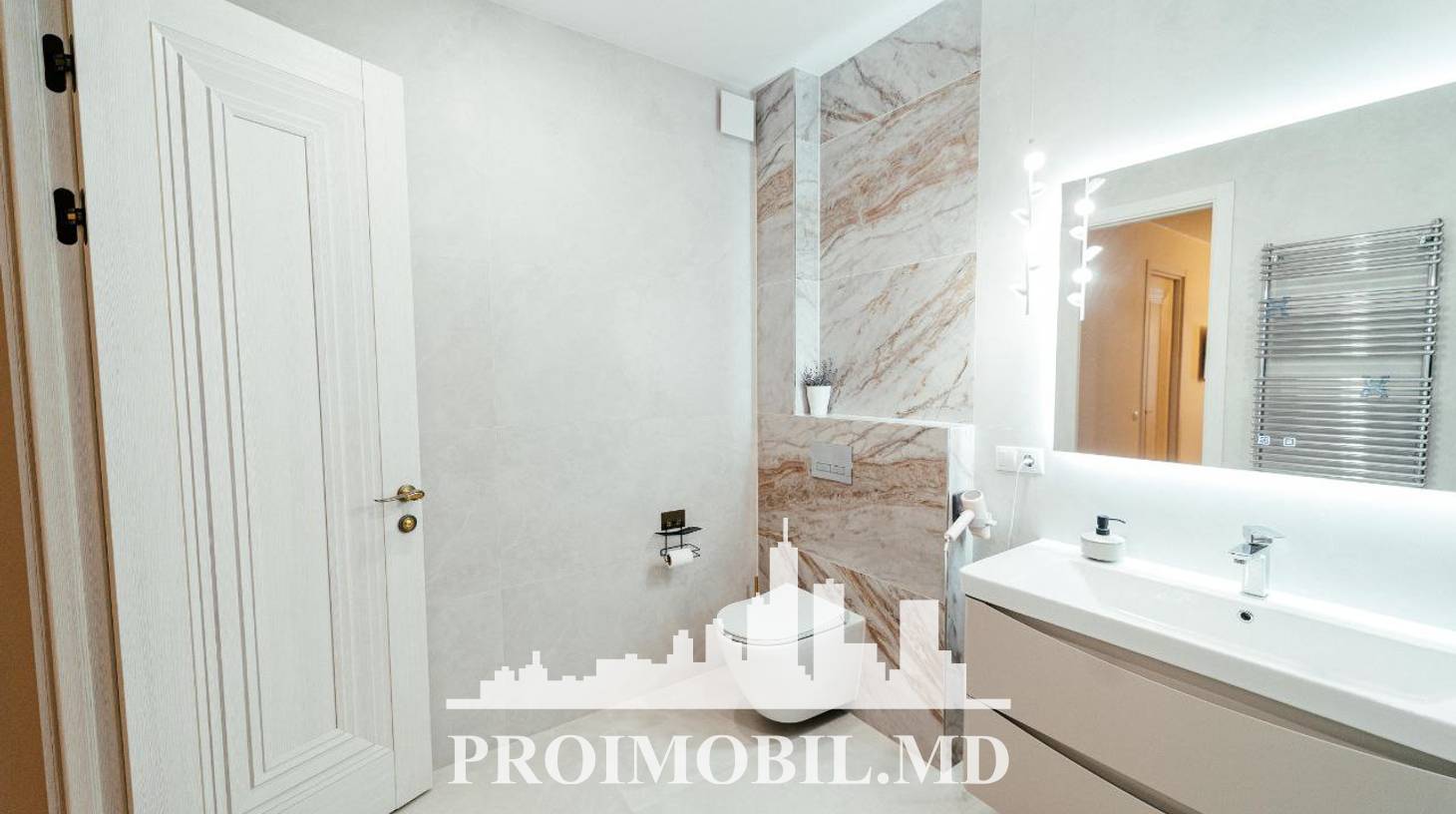 https://images.proimobil.md/NSsqUHl2f_WFQ6WKHKjac8bo5tUcVZ75lpP6qIOpTG4/watermark:0.75:so:0:30:0.39/resize:fill:1460:816:1/gravity:ce/bG9jYWw6Ly8vZXN0YXRlL2xyLzc3ZjJhYzNiLTQ5NWItNGQwMS1iYTBlLTQ5ZjkzNzA0ODllMC5qcGVn