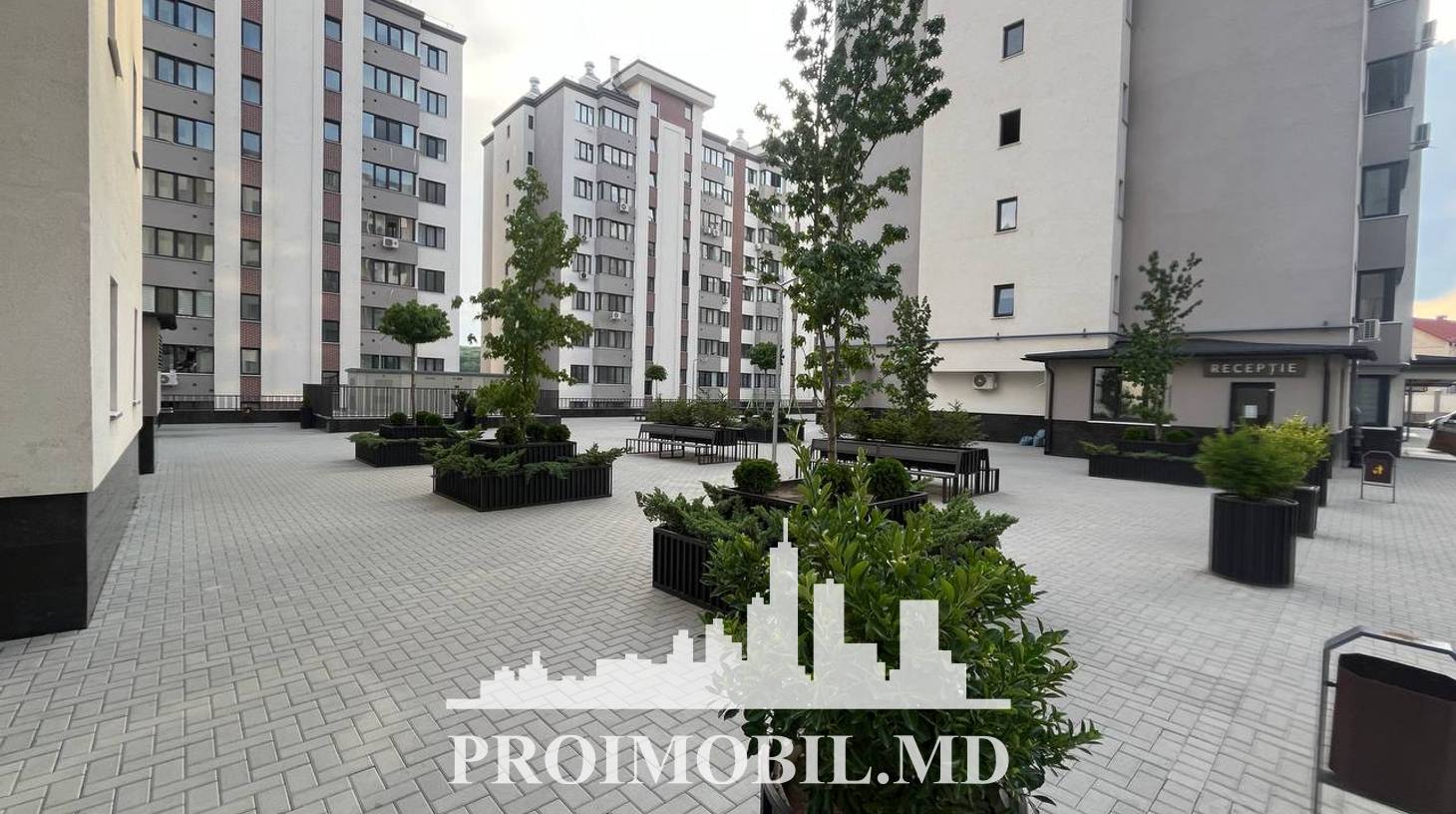 https://images.proimobil.md/NVP7DGFp766Ws2vKtqKCUzc9vWOZKTrd_QupynnPuhw/watermark:0.75:so:0:30:0.39/resize:fill:1460:816:1/gravity:ce/bG9jYWw6Ly8vZXN0YXRlL2xyLzM5M2U5OWRlLWI5ZjUtNGM3MS1hMTIwLWMyMWMxYjdhZTlkYy5qcGVn