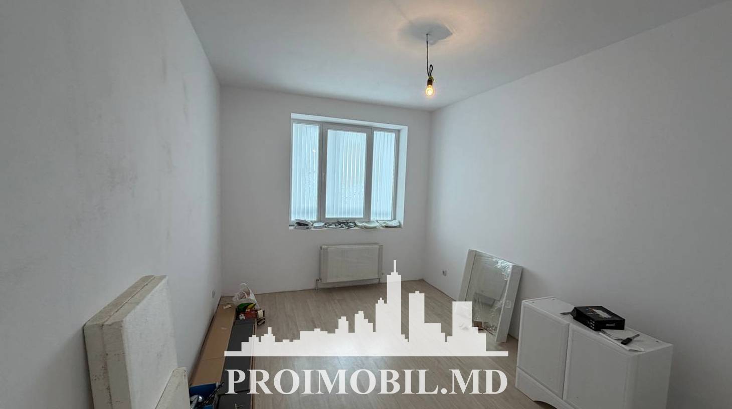 https://images.proimobil.md/NWd3_wXHDQyn9y7ofRsXl3eZB8p2COAJk75Hp2TmZ1I/watermark:0.75:so:0:30:0.39/resize:fill:1460:816:1/gravity:ce/bG9jYWw6Ly8vZXN0YXRlL2xyL2ViM2I2YzdiLTVkYzItNGM0ZC1hNWE3LWEyZjQ3MzExNDFmYy5qcGVn