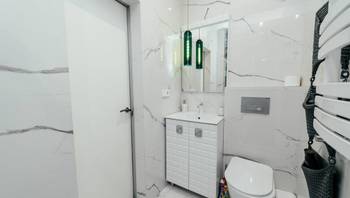 https://images.proimobil.md/NYLxOphFlDflV5hFCxO40Lt-IA-vggtWNvF9LijcaK8/resize:fill:350:198:1/gravity:ce/bG9jYWw6Ly8vZXN0YXRlL2xyL2Q4ZmU0ZDRmLTQyZDctNDYxYy05MTU2LTVkNDE2ZDAwZWQ4YS5qcGVn