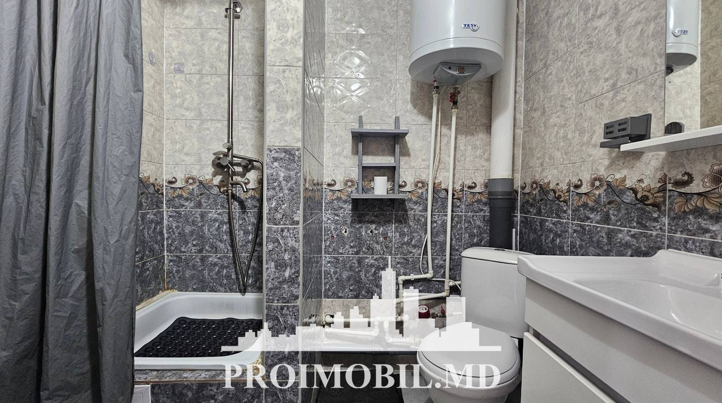 https://images.proimobil.md/N_LOR0jCuGwTeobukYcyh2ZhjuI97A3O7W_AamPoqFk/watermark:0.75:so:0:30:0.39/resize:fill:1460:816:1/gravity:ce/bG9jYWw6Ly8vZXN0YXRlL2xyL2RhNWJhMzViLTk4YTItNDFmZC04NTFiLTJmZDUwMTY0ZDQwMi5qcGVn