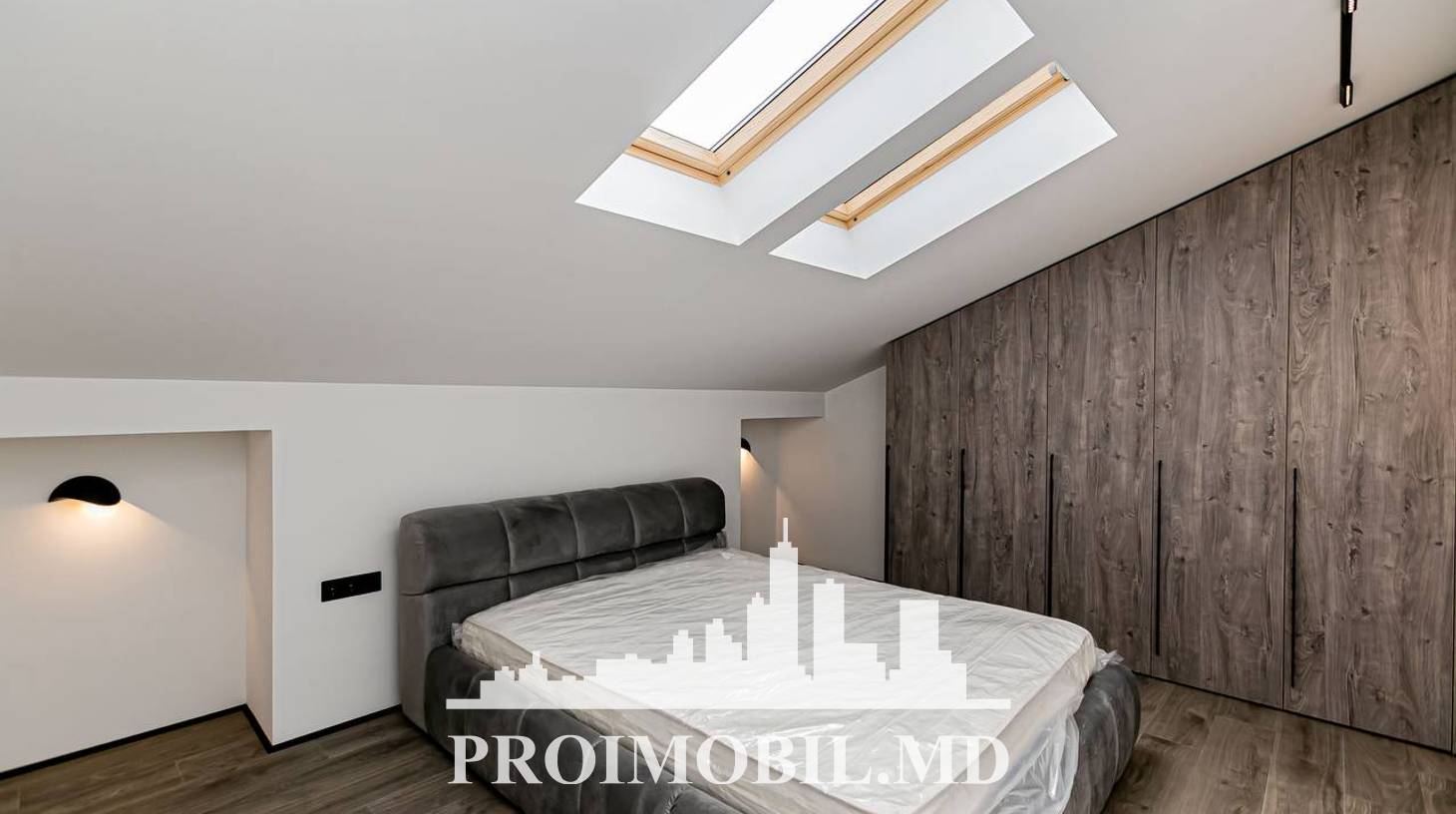https://images.proimobil.md/NddxF5K-7zZ30Cxoolf2EzWmdKTd6mKXk8HUyYfufP0/watermark:0.75:so:0:30:0.39/resize:fill:1460:816:1/gravity:ce/bG9jYWw6Ly8vZXN0YXRlL2xyL2UwMGI4NTNjLWQ3MjEtNDNlOS1hNzdhLTcxNmU3NjFmMDc2ZS5qcGVn