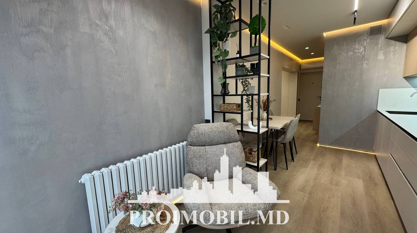 https://images.proimobil.md/NgYk7XQ0fzao_SJ4gThy2K_CZXbGO6qNsi9LRrBEiIg/watermark:0.75:so:0:30:0.39/resize:fill:1460:816:1/gravity:ce/bG9jYWw6Ly8vZXN0YXRlL2xyL2EwZmYwOTliLWNlNWQtNDFhNy04ZTNjLWZjOGM5NDViNjcyMS5qcGVn