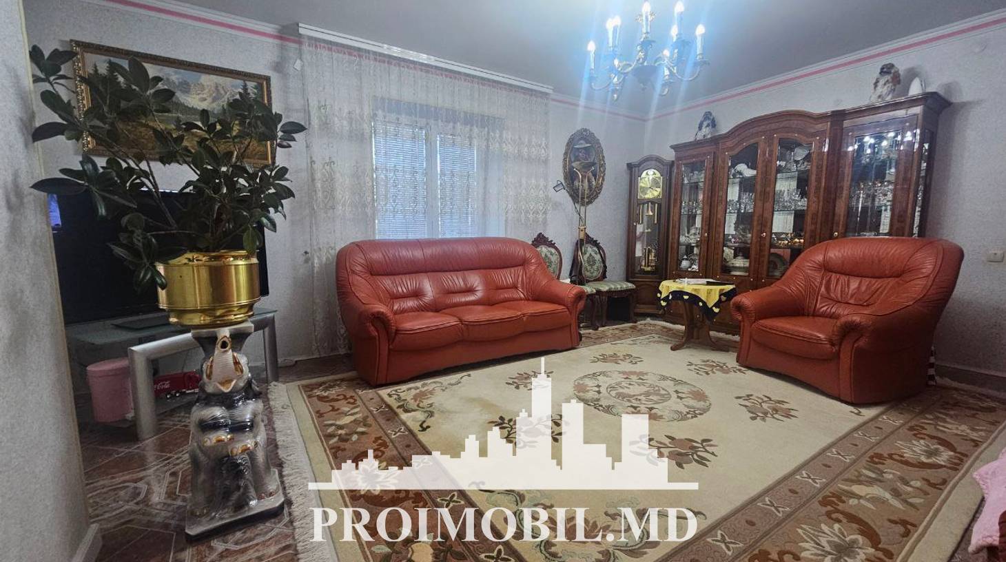 https://images.proimobil.md/NiN8w5-St9hiX1aZMaVjv3JGgkx-oem53LYKi9ft07o/watermark:0.75:so:0:30:0.39/resize:fill:1460:816:1/gravity:ce/bG9jYWw6Ly8vZXN0YXRlL2xyL2FhNzJkNWY3LTM4OTctNDUwMC1hNTQzLTFkYjM3MWNlMWI2OS5qcGVn