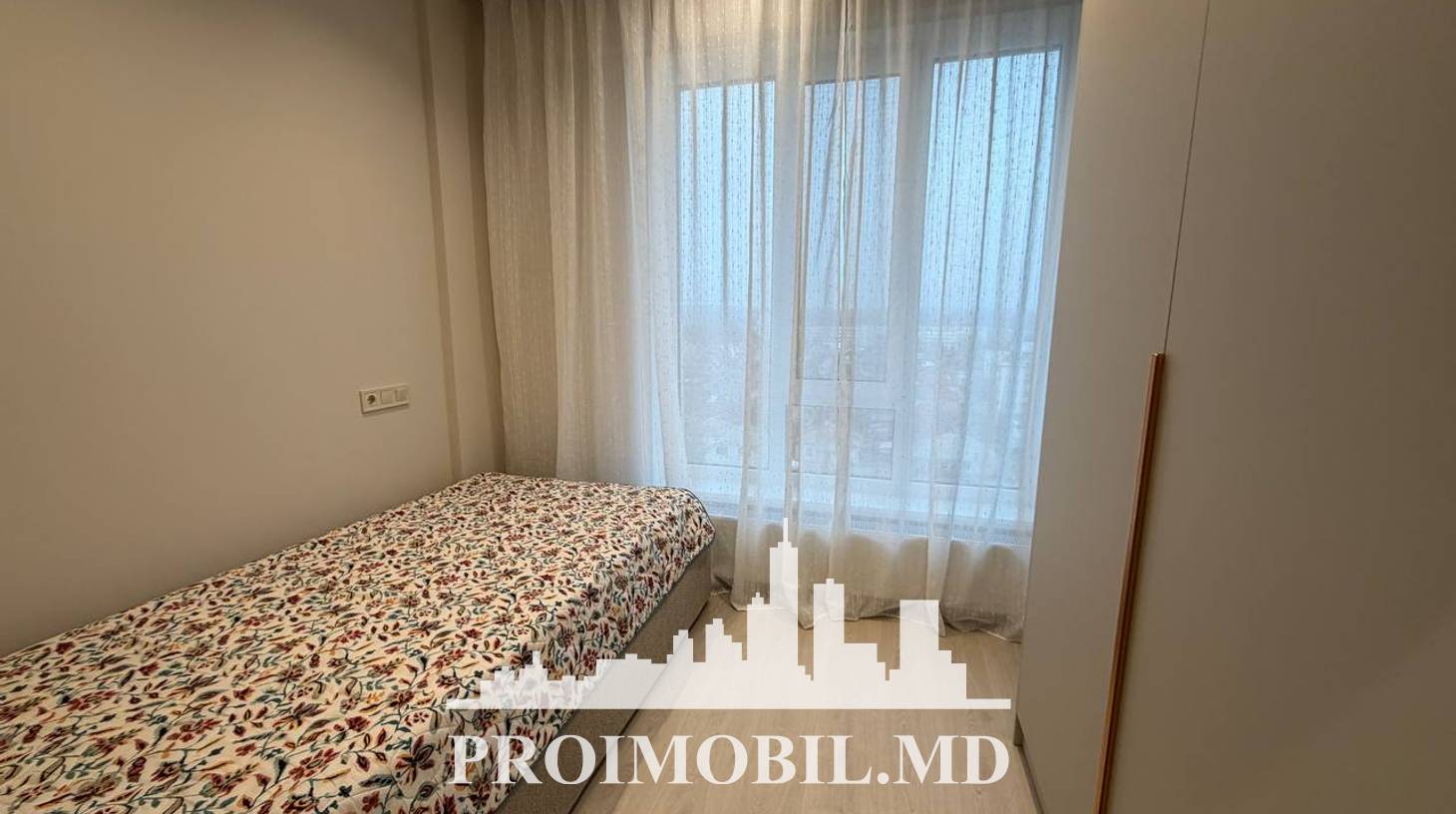 https://images.proimobil.md/NpEvxdmi_Ncqr962D1xkK37nnAdnPBVJ4A8BSghpjns/watermark:0.75:so:0:30:0.39/resize:fill:1460:816:1/gravity:ce/bG9jYWw6Ly8vZXN0YXRlL2xyL2Y2ODExMGYxLTkwNzUtNDgyMi05OGE5LTM4NmIxYmE3YmU0OC5qcGVn