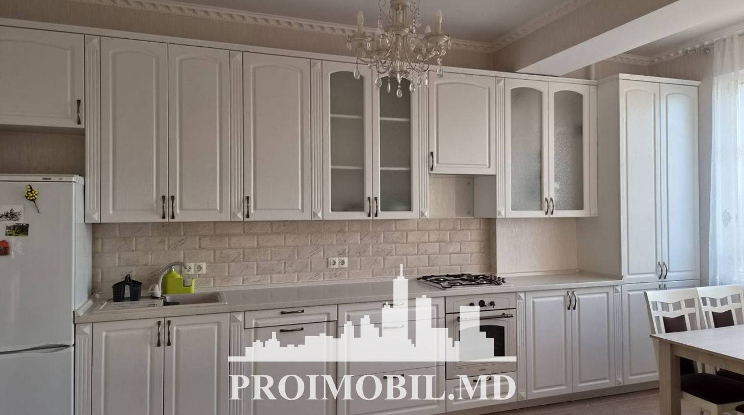 https://images.proimobil.md/NpHILeP4_pmGqMS8fDI6O7npPV_ruvLhqMjPN8F4Ak8/watermark:0.75:so:0:30:0.39/resize:fill:1460:816:1/gravity:ce/bG9jYWw6Ly8vZXN0YXRlL2xyLzY4MGZjZGVmLTU3ZjUtNDdjZi04MjhlLThmMjBhMjU4YTUyNi5qcGVn