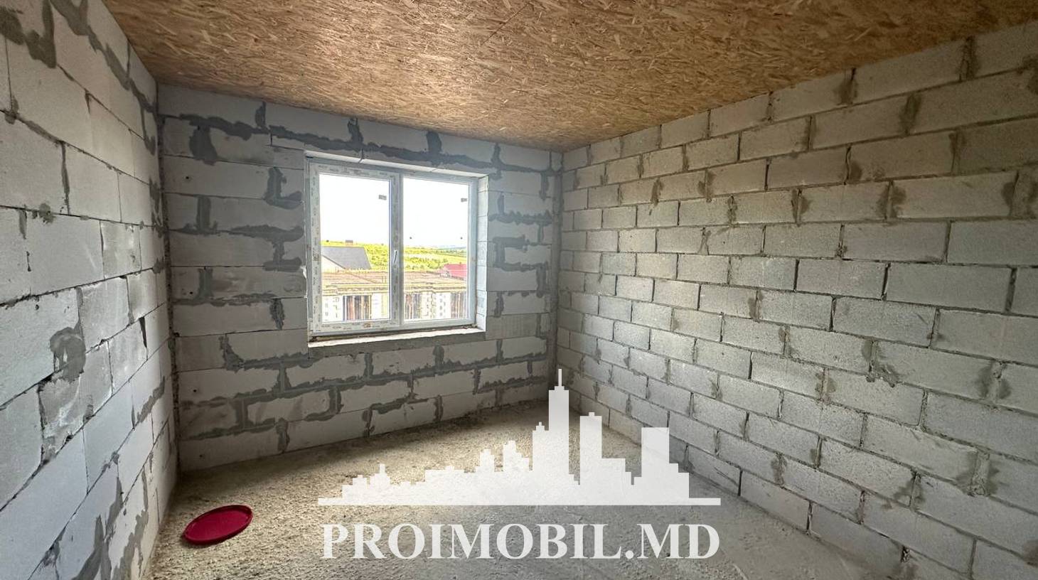 https://images.proimobil.md/NpICXQ3LiPxHX2sZOG4HniIy5I0AzUoy6teE0TsLdiY/watermark:0.75:so:0:30:0.39/resize:fill:1460:816:1/gravity:ce/bG9jYWw6Ly8vZXN0YXRlL2xyLzQwMTU3NDJmLWU3YmUtNGJkYS05NWJkLWQ4NTZlYmMzMDRhMS5qcGVn