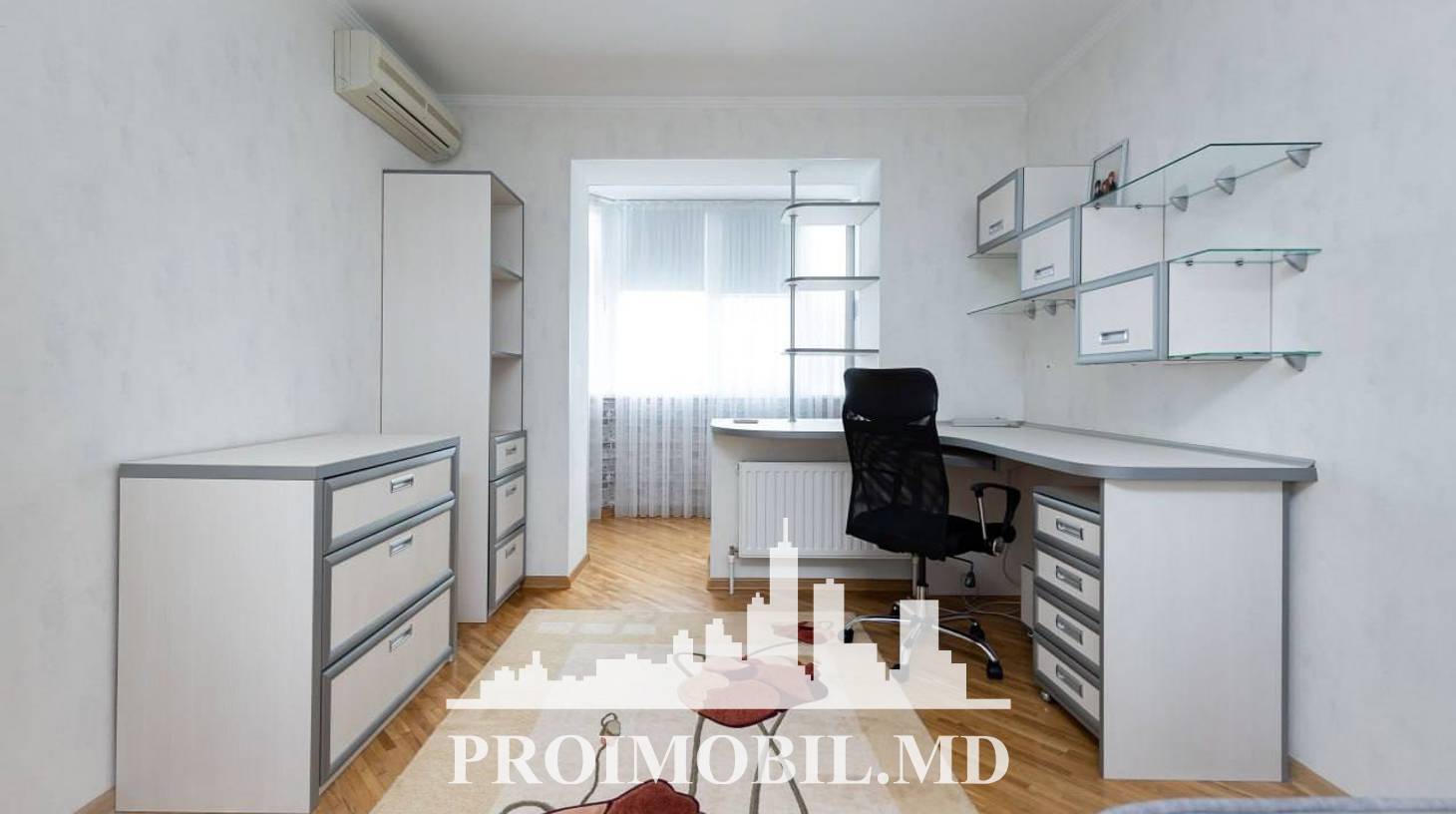 https://images.proimobil.md/Nppg2NkpmsGayCO6HLt0tfEIpTYBu8wE3X9mr5fjyh8/watermark:0.75:so:0:30:0.39/resize:fill:1460:816:1/gravity:ce/bG9jYWw6Ly8vZXN0YXRlL2xyLzIzNzNkYmFkLTA2NWUtNDcwMy1hOWRlLTNmYWE3YzkyYmU4Mi5qcGVn