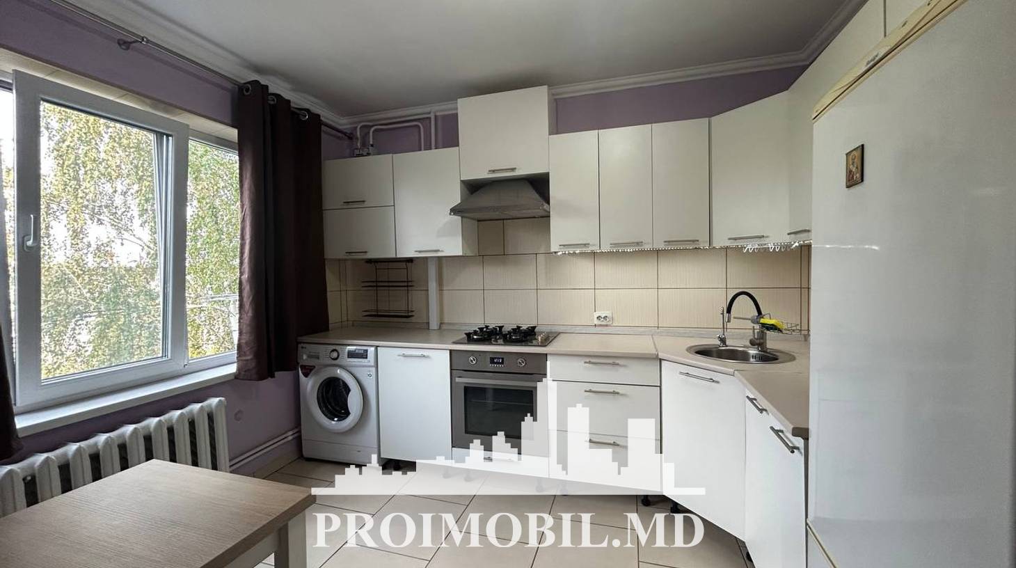 https://images.proimobil.md/Nr3mo6Gh_Z2FKVWgZkhHnWZLNTLP8wU1cezO-r4x3l8/watermark:0.75:so:0:30:0.39/resize:fill:1460:816:1/gravity:ce/bG9jYWw6Ly8vZXN0YXRlL2xyLzE3MzY4NDBkLWM1MmQtNDBmZi04NGQ2LWNjOWJhYTkzZDhkMy5qcGVn