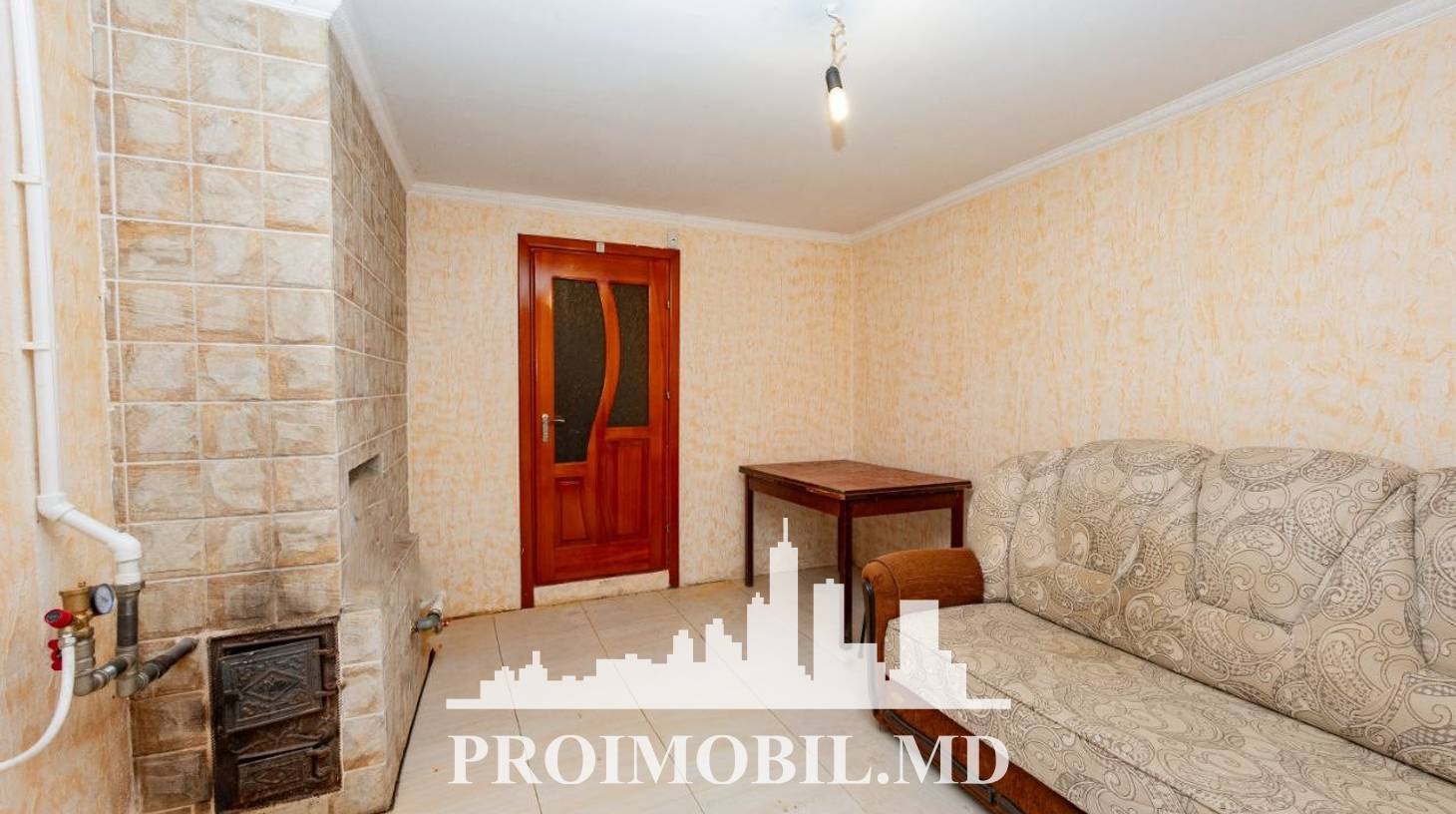 https://images.proimobil.md/NzRC7_I8kn71pBz8sUev1Tj-ixJDzzWO6o_u9CpPhfc/watermark:0.75:so:0:30:0.39/resize:fill:1460:816:1/gravity:ce/bG9jYWw6Ly8vZXN0YXRlL2xyLzk2NzdjYjY4LWI1OWMtNGNjOS1iMTUyLTJkNzQ3NjMyYTI2NS5qcGVn