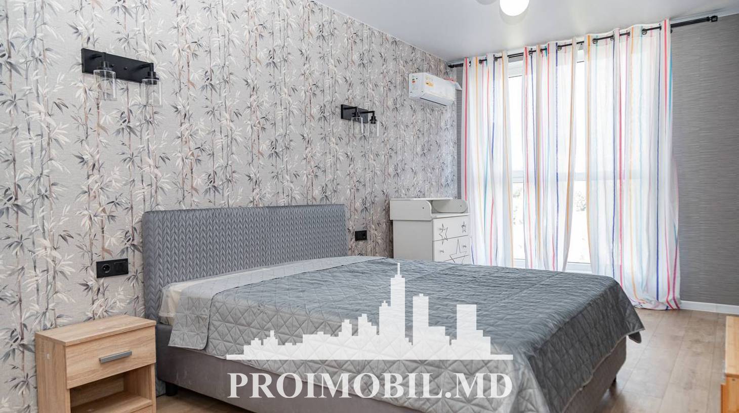 https://images.proimobil.md/O-01EetXmTa7jDbOKFlG8U3CeGZaSWq3msXoVO4KxA0/watermark:0.75:so:0:30:0.39/resize:fill:1460:816:1/gravity:ce/bG9jYWw6Ly8vZXN0YXRlL2xyLzkyY2Q0ODBhLTNlNTUtNDRmOS04NDE3LTI4ZWQ0OWY2MTEyNS5qcGVn