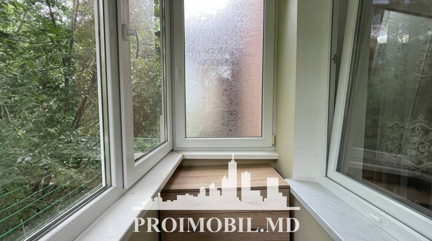 https://images.proimobil.md/O0e3_lzCXmqRb3Ew8wtBloyVM9IOChzRmIi_2foXzDI/watermark:0.75:so:0:30:0.39/resize:fill:1460:816:1/gravity:ce/bG9jYWw6Ly8vZXN0YXRlL2xyL2E3OGNkNDhiLTRiNDQtNDc5Yi1hODY4LWJjNTU4MTc1ZGMxNi5qcGVn