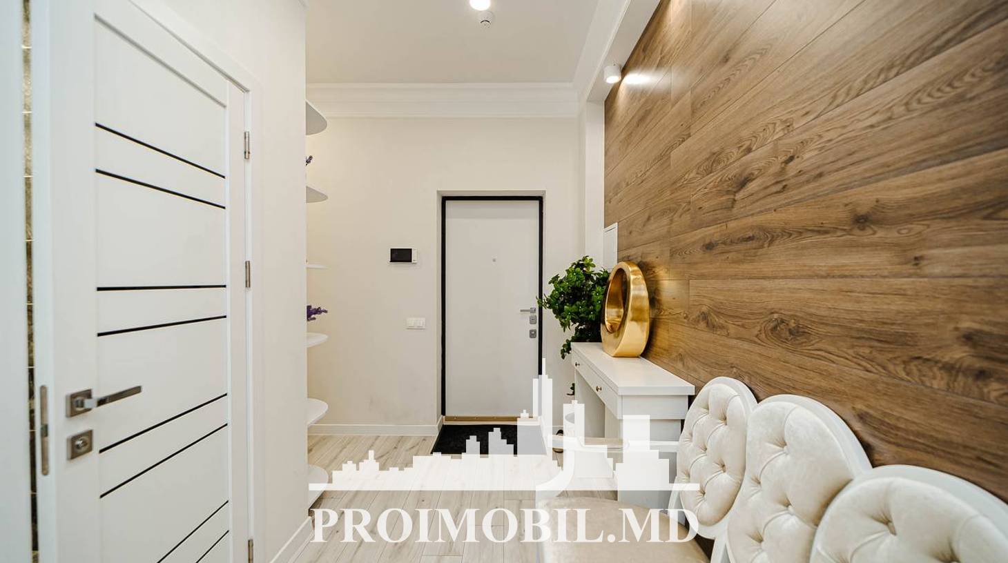 https://images.proimobil.md/O0o3ezPwxOBFhHE3xI-PsmbxlvwdV3I5pwETyzTUHz4/watermark:0.75:so:0:30:0.39/resize:fill:1460:816:1/gravity:ce/bG9jYWw6Ly8vZXN0YXRlL2xyLzg1NGU3Mjk3LWNiNzMtNDQ3NS1hZWViLWE2ODBiZDE3YjNjMi5qcGVn