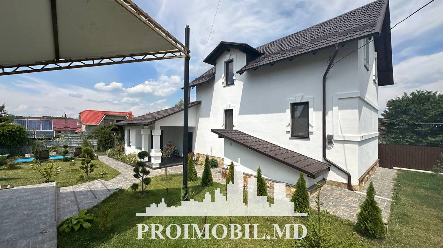 https://images.proimobil.md/O5T1tN5X4dL6JnFMOlQhTmy8RwXf81oW8Xx7LZWRJiA/watermark:0.75:so:0:30:0.39/resize:fill:1460:816:1/gravity:ce/bG9jYWw6Ly8vZXN0YXRlL2xyLzc5ODcxY2I4LTUwMTEtNDdhMC05NmZlLTI5MGZhOGIzMTIyNS5qcGVn