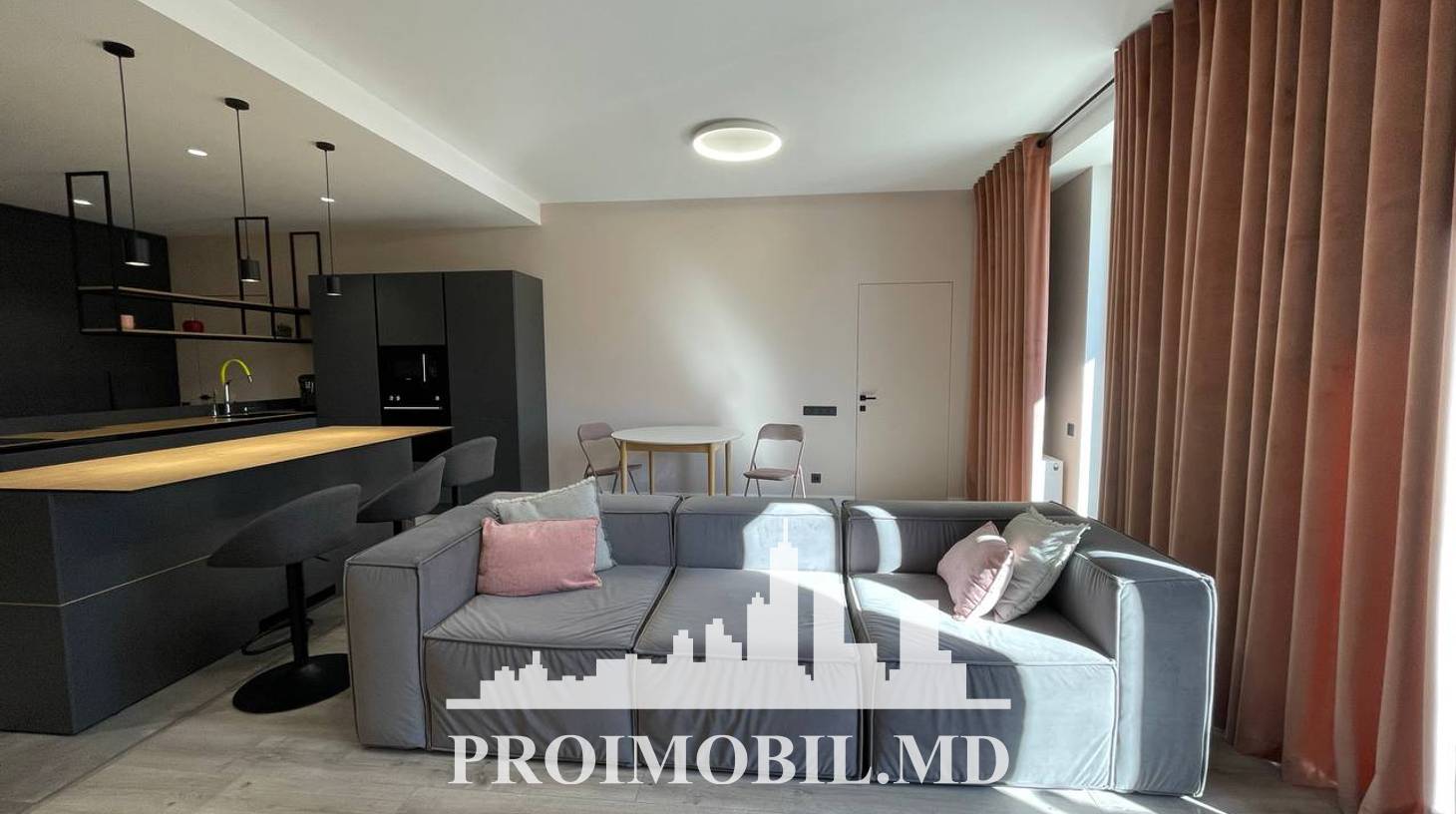 https://images.proimobil.md/O8HGez6Jmeh7XAkHjPKcwl1Q5UowCPSBAYv2v-nN0Yg/watermark:0.75:so:0:30:0.39/resize:fill:1460:816:1/gravity:ce/bG9jYWw6Ly8vZXN0YXRlL2xyL2ZjZmYyNWNmLTVmYjAtNDA2Yy1hN2Q3LTJmOTVmMjUyNTRkMy5qcGVn