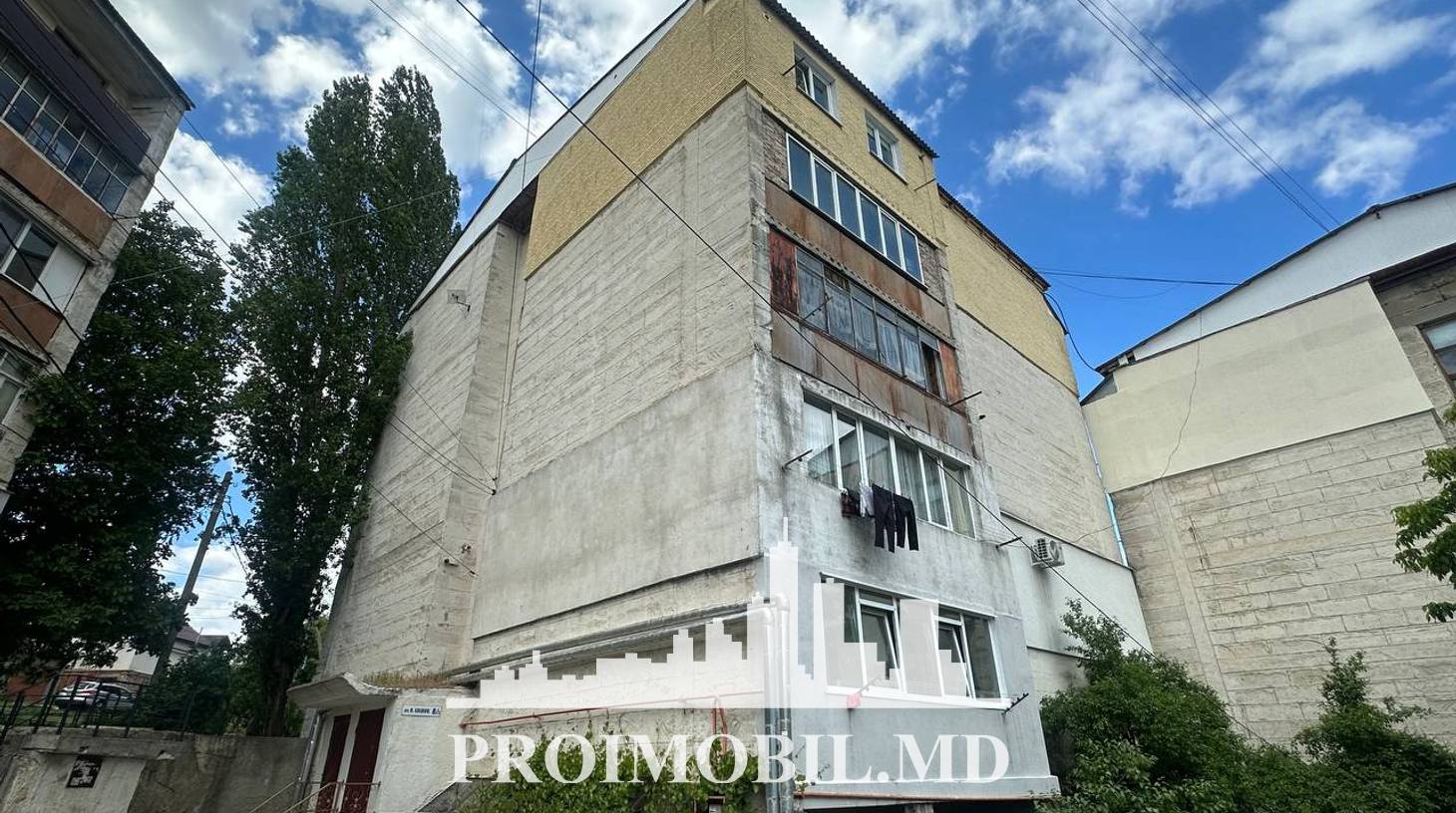 https://images.proimobil.md/O8Sft81wjL2Cx7-XbEH0uWWTNsjopv-1DGGAkt93rfk/watermark:0.75:so:0:30:0.39/resize:fill:1460:816:1/gravity:ce/bG9jYWw6Ly8vZXN0YXRlL2xyL2MzMDI1Y2VhLTA1NDItNDZlNi1hMTI3LWU5YmIzNzFhZjEyMy5qcGVn