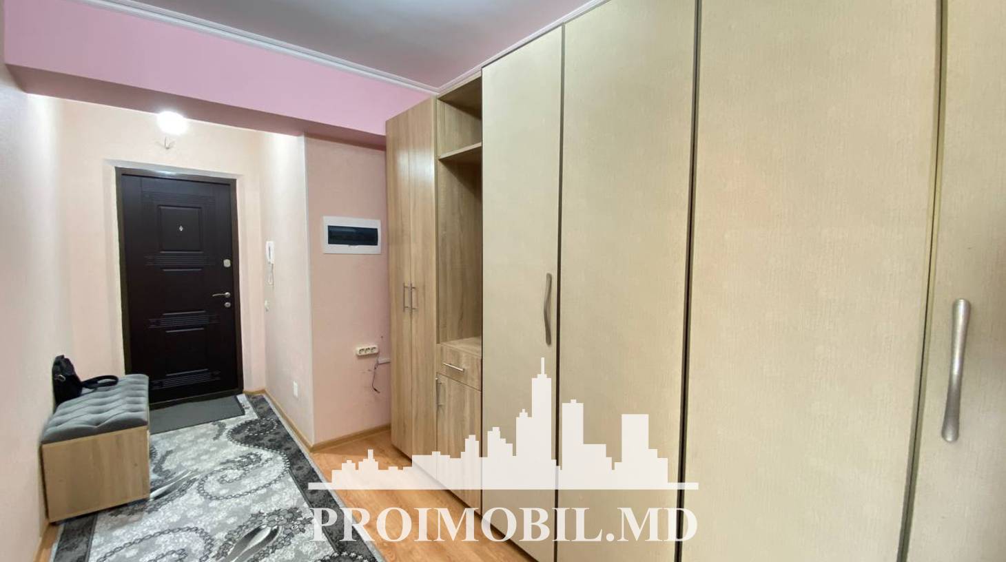 https://images.proimobil.md/O9i5Q8TImpzjLYLvDxRWYm5yowBAOPjGX3304Zxyhr8/watermark:0.75:so:0:30:0.39/resize:fill:1460:816:1/gravity:ce/bG9jYWw6Ly8vZXN0YXRlL2xyLzIzZjNhNzY0LThhOGYtNDEwZC1hYzMxLTY3ZDBkYTU2YzI2NS5qcGVn