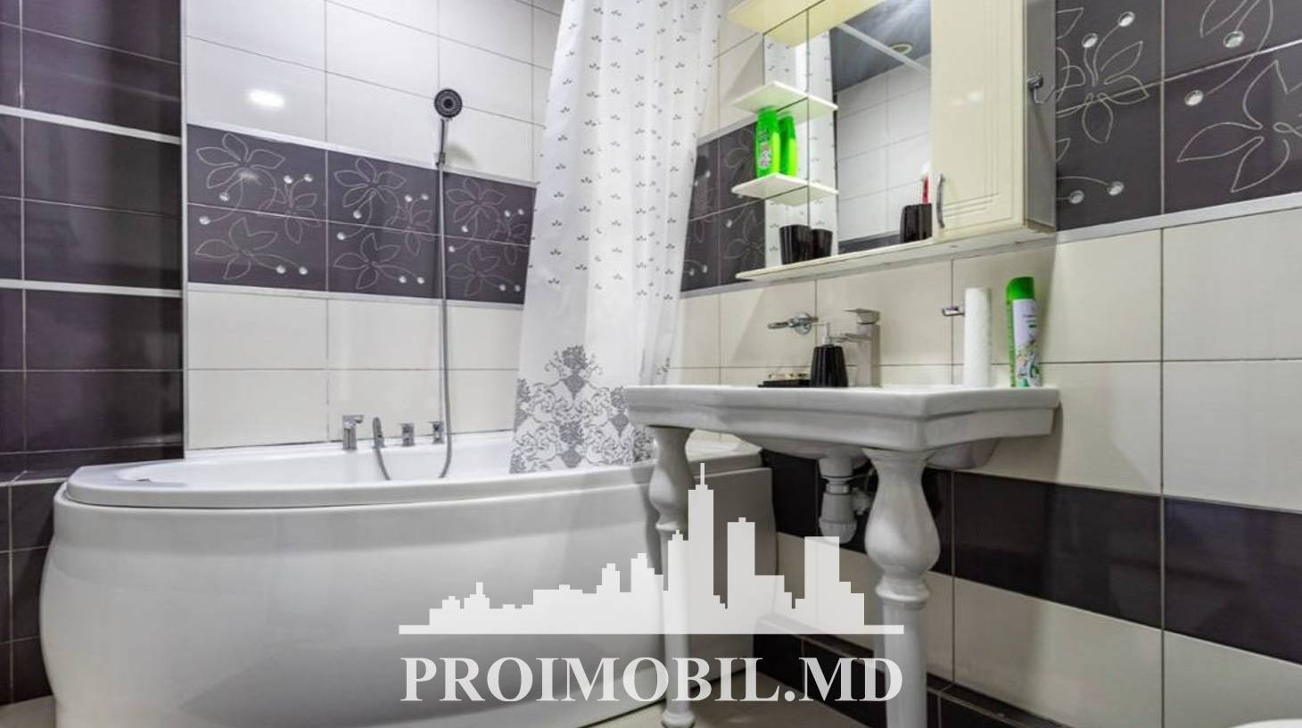 https://images.proimobil.md/OCTtIIZ39Xm54MJ6dwo06-16aXyDPdgRzJgF2l0lFwA/watermark:0.75:so:0:30:0.39/resize:fill:1460:816:1/gravity:ce/bG9jYWw6Ly8vZXN0YXRlL2xyLzcyY2Q0ZDIyLWJhNDUtNDg0Mi1hNWEwLTM3ZWY4NDU3NWFlNy5qcGVn